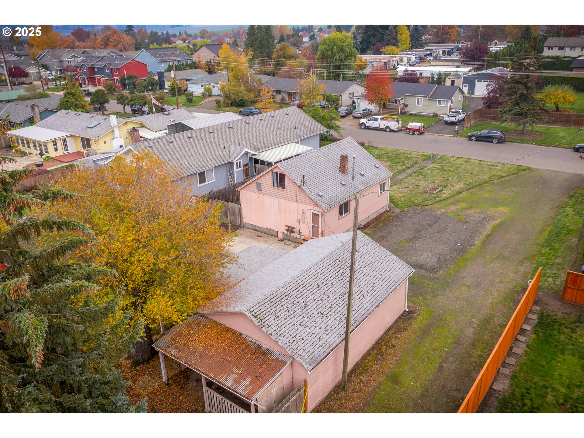main property photo 24