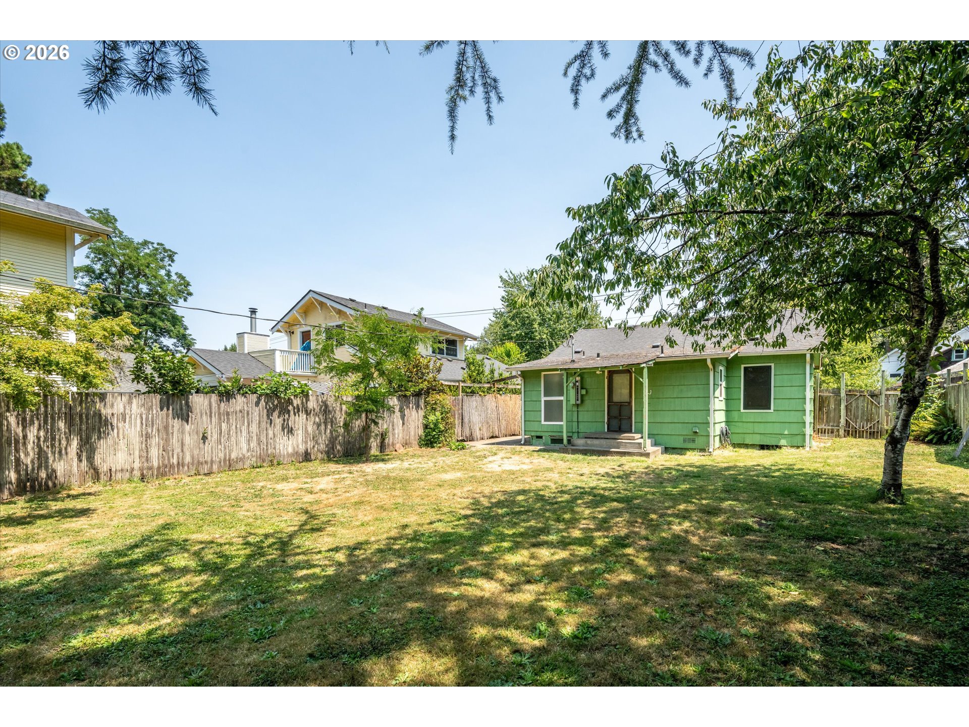 main property photo 21