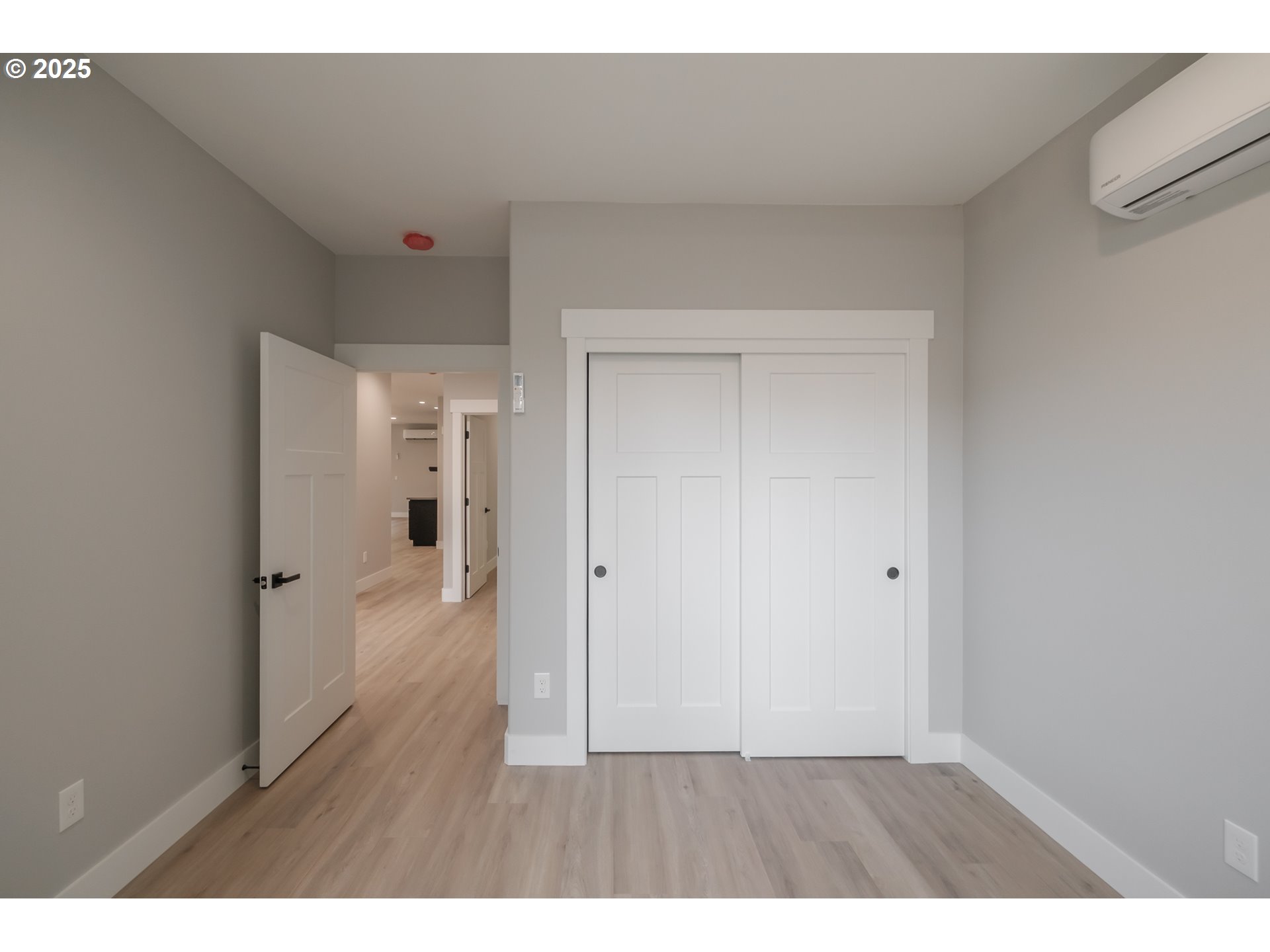 property viewer photo 29