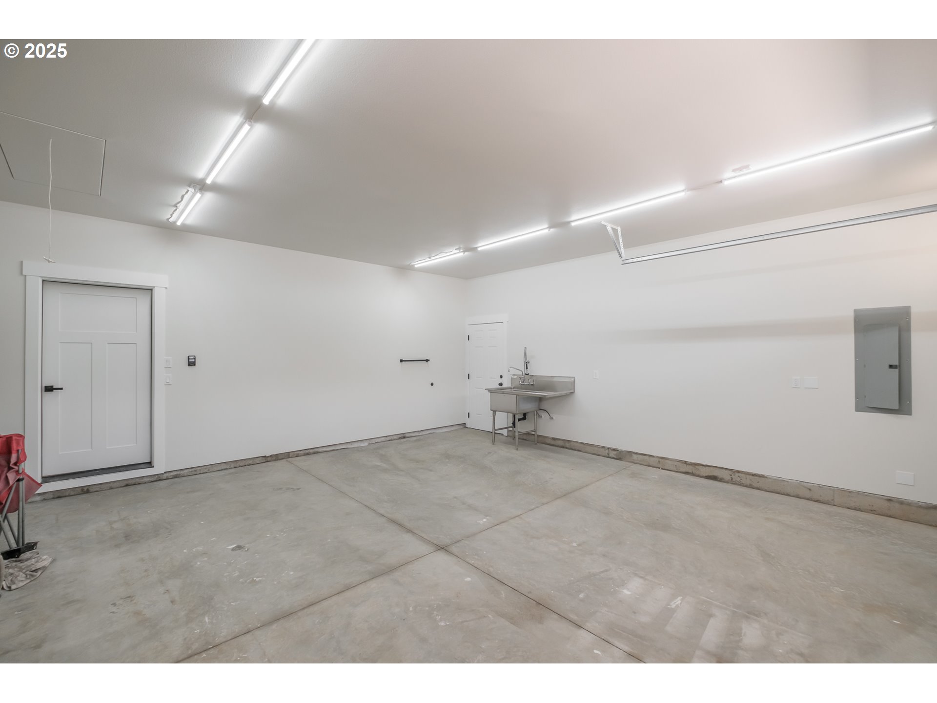 property viewer photo 38