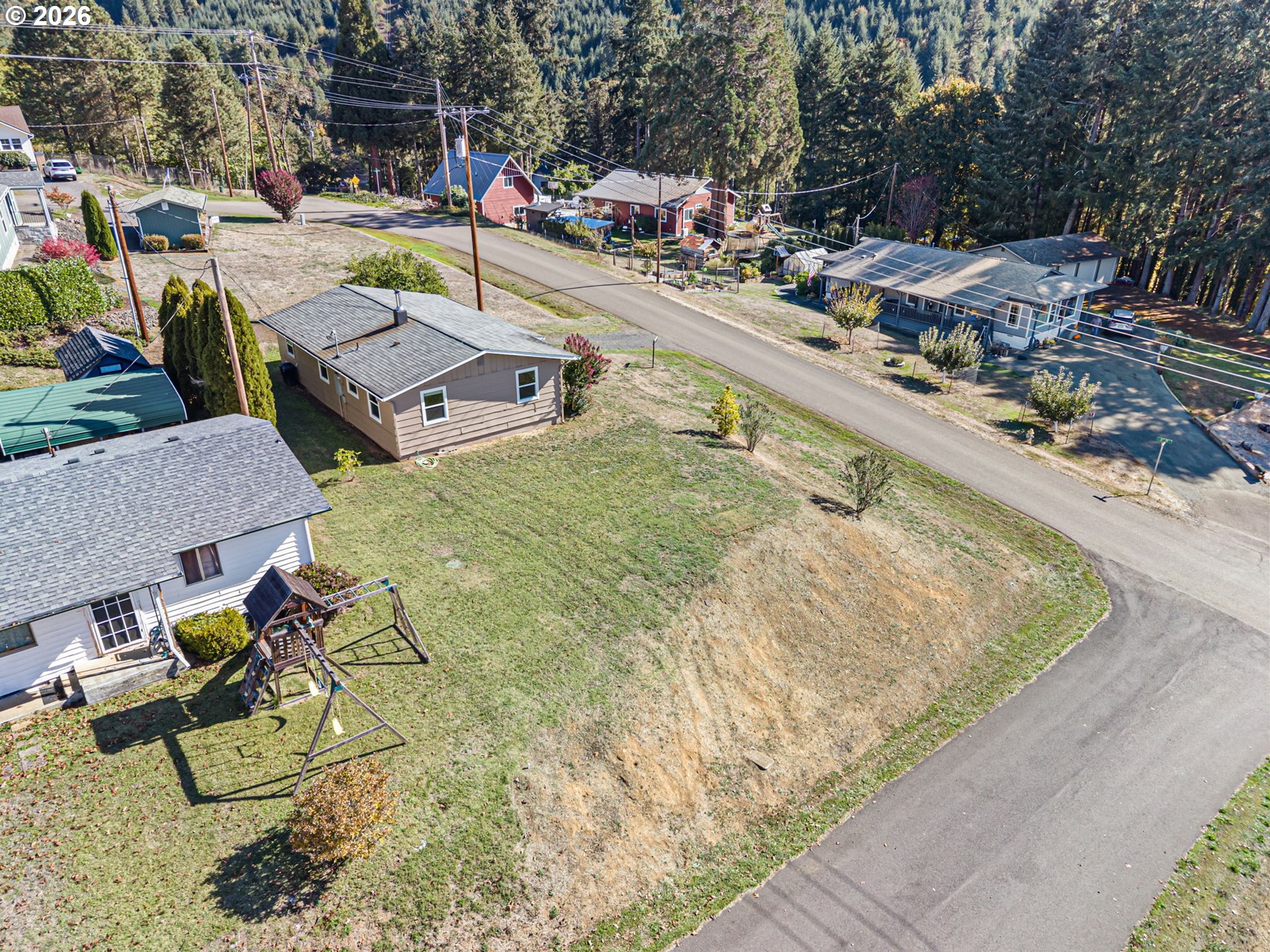 main property photo 39