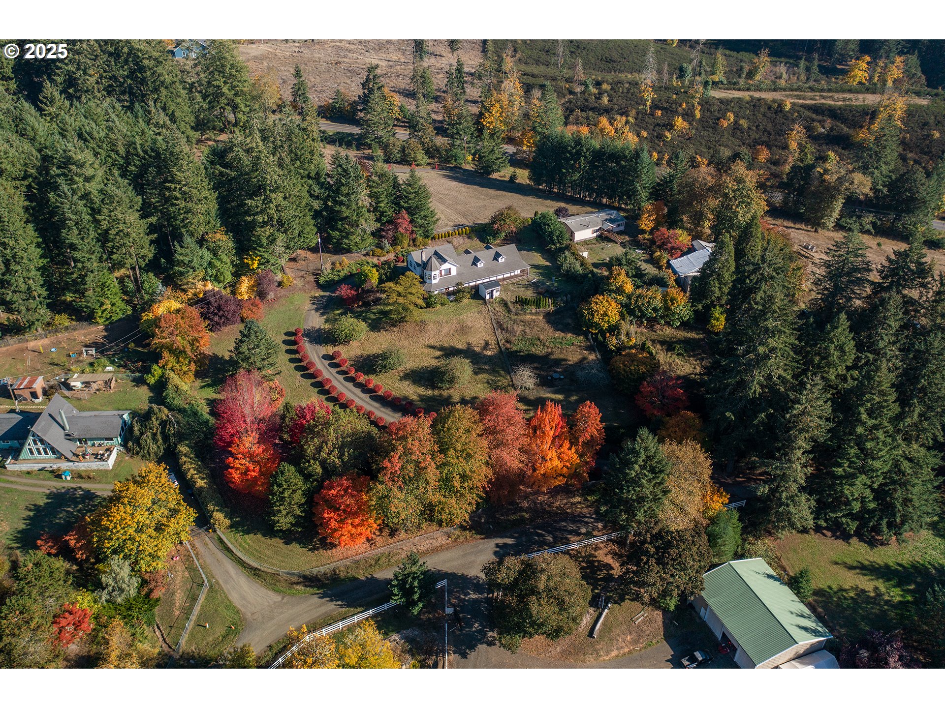 main property photo 37
