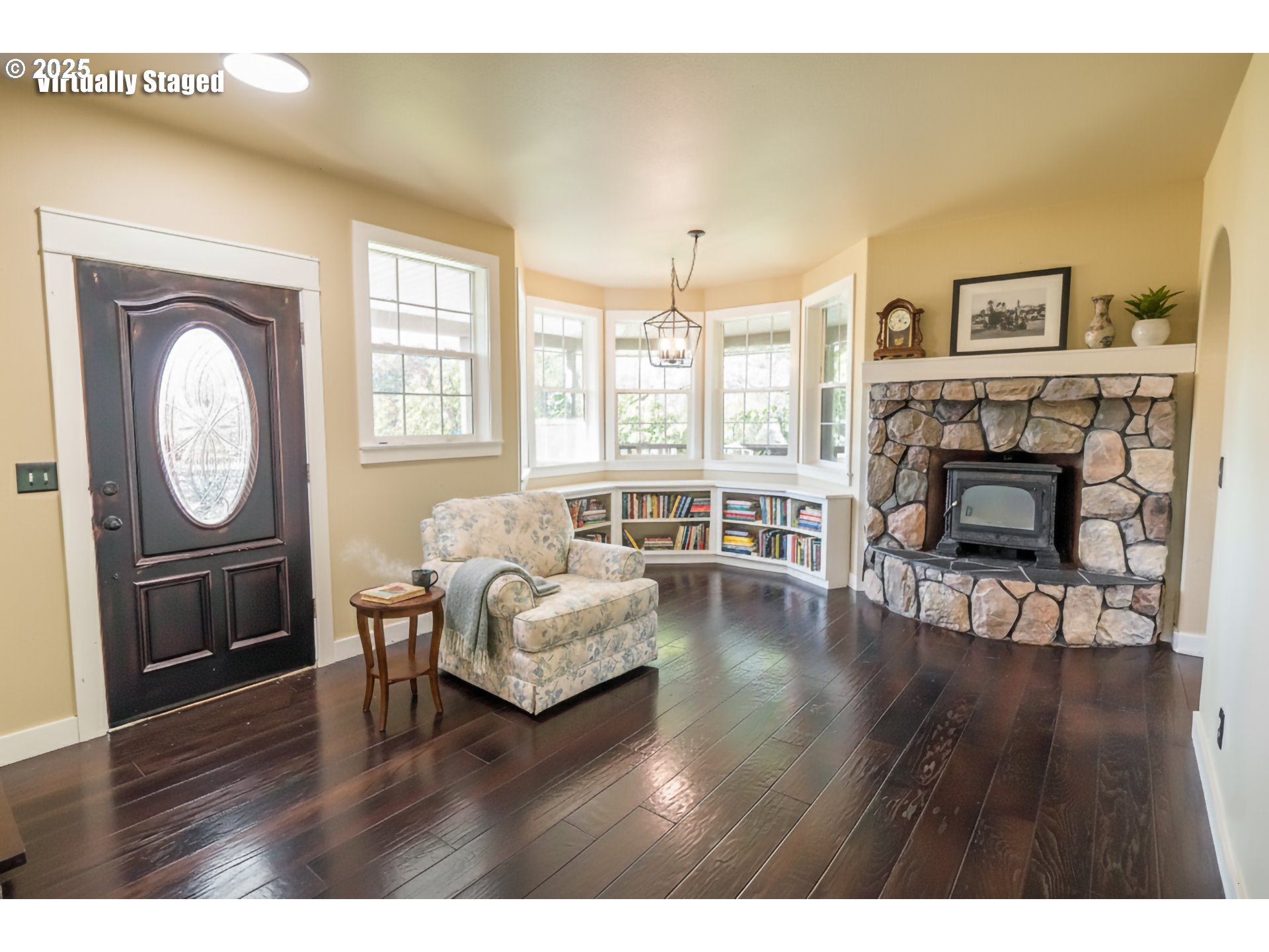 main property photo 5