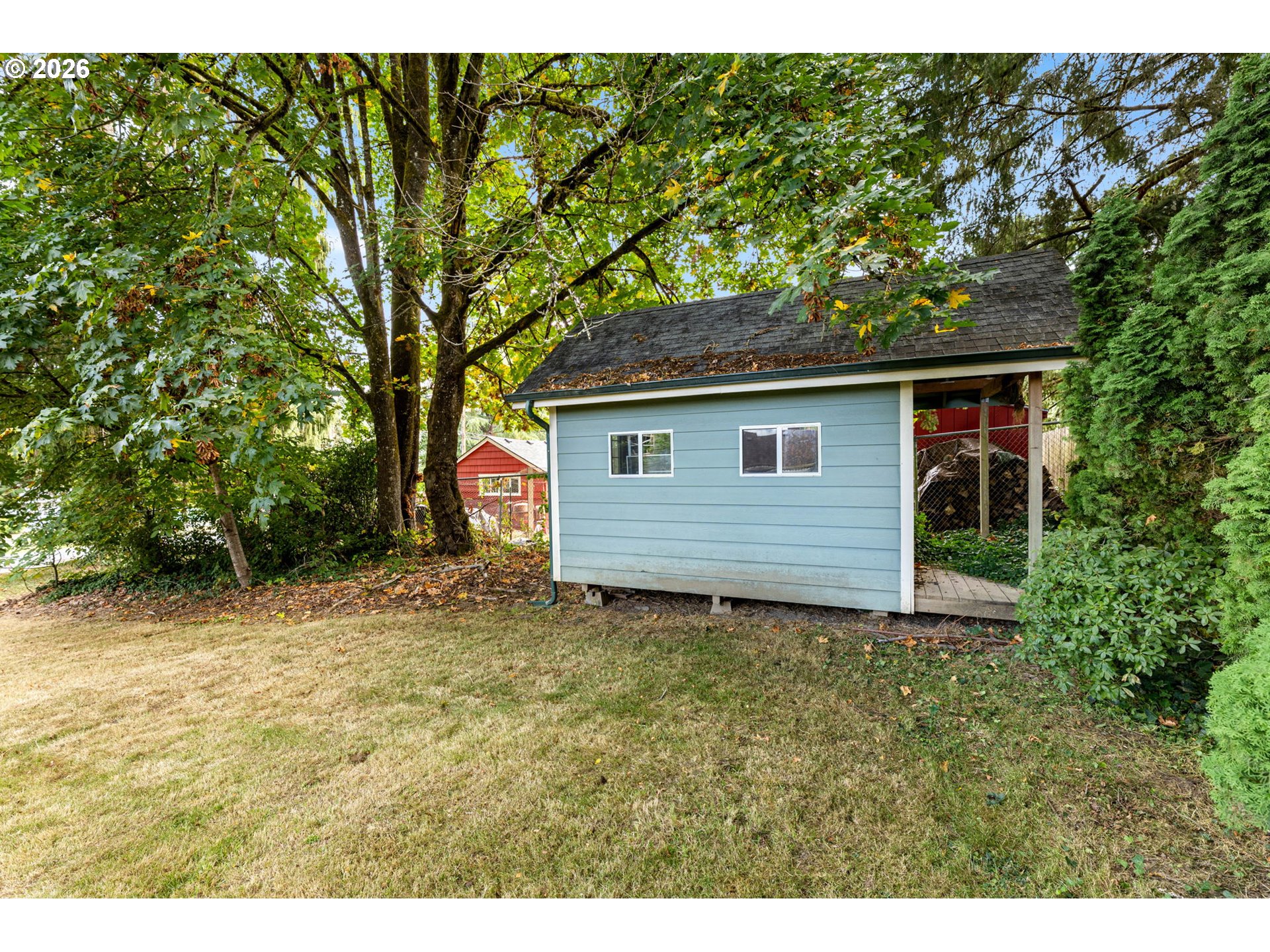main property photo 20