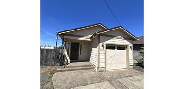 image of property with 3 Bed | 2 Bath | 1,028 Sqft
