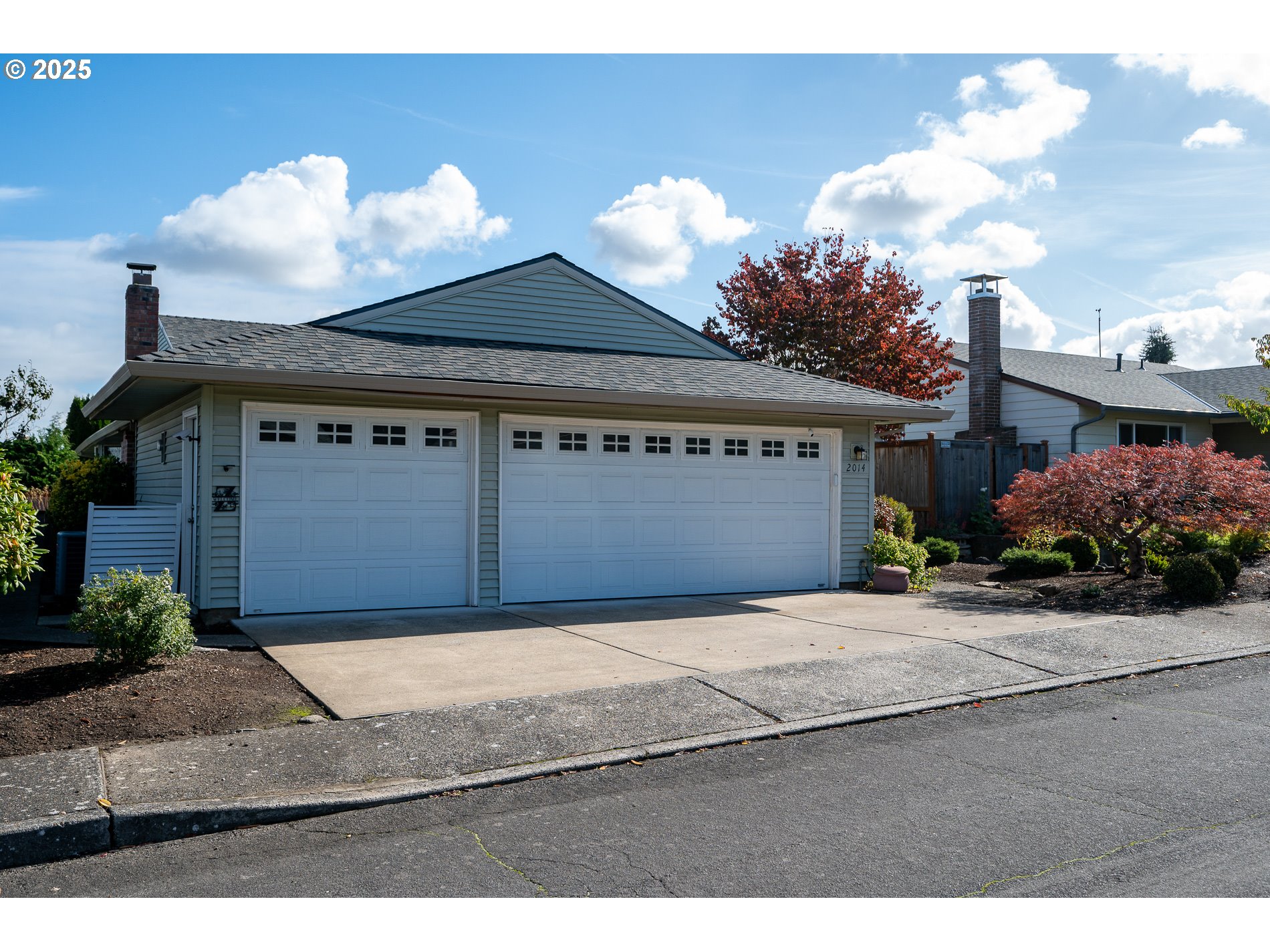 property viewer photo 1