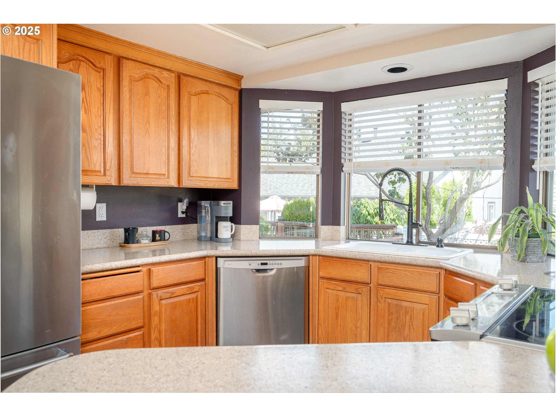 property viewer photo 18