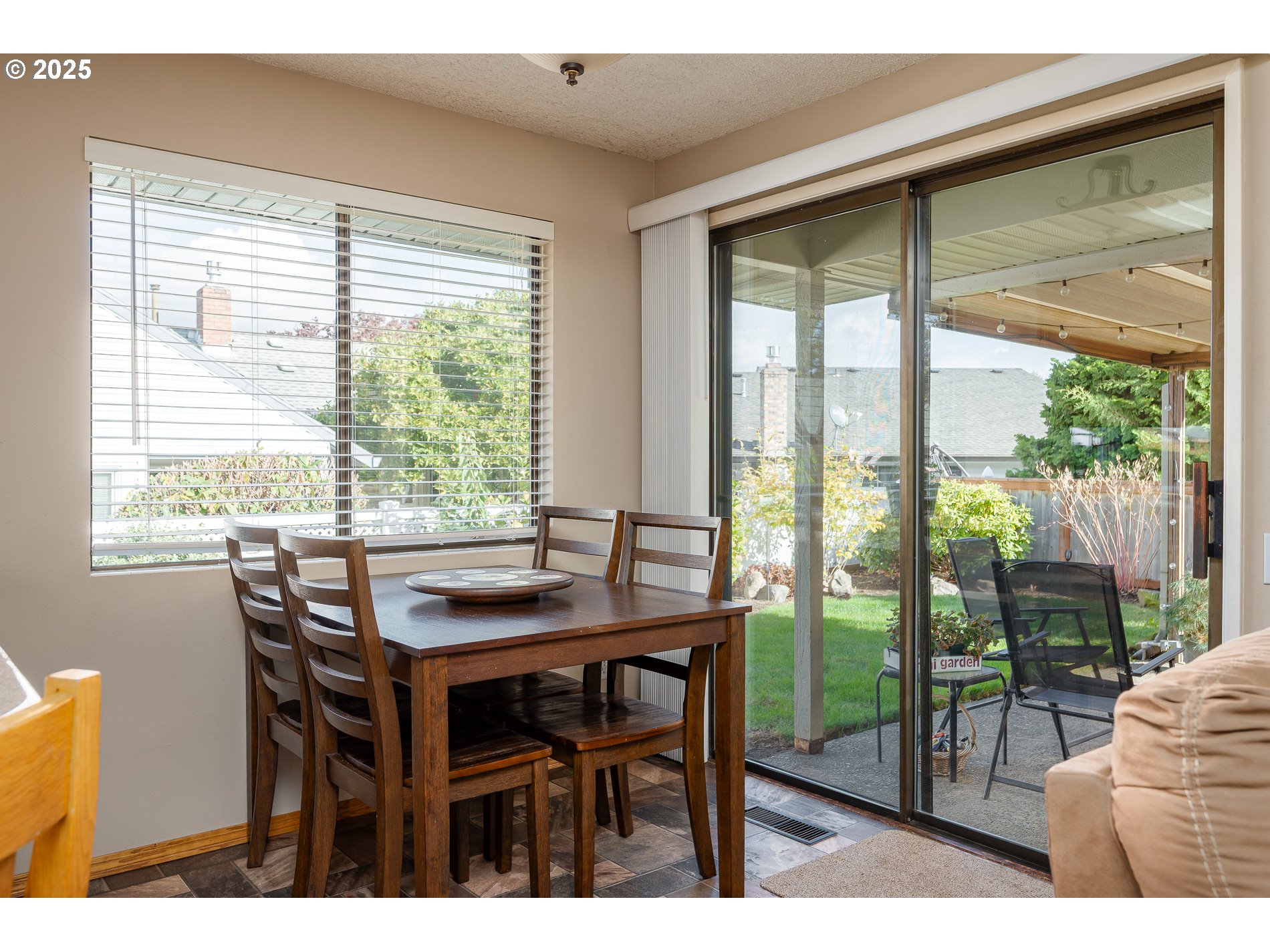 property viewer photo 20