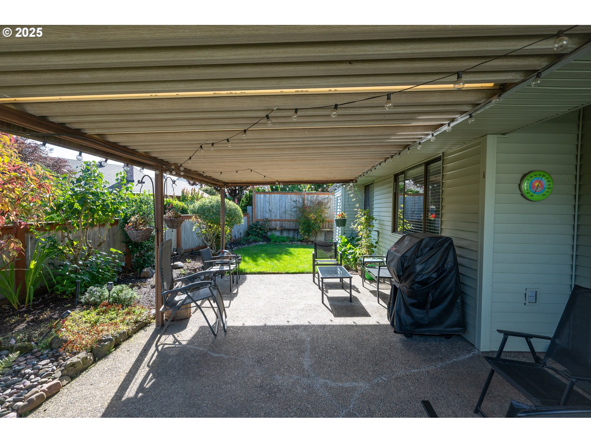property viewer photo 38