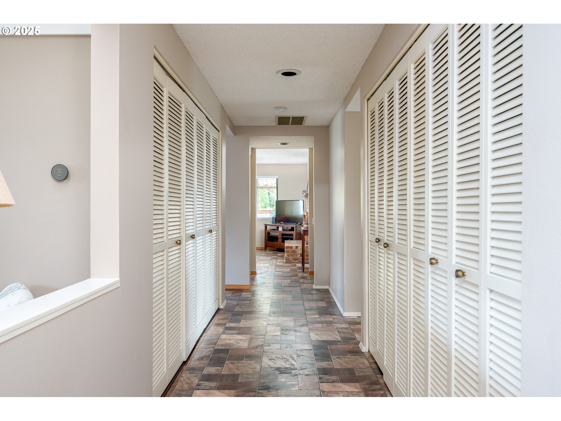 property viewer photo 4