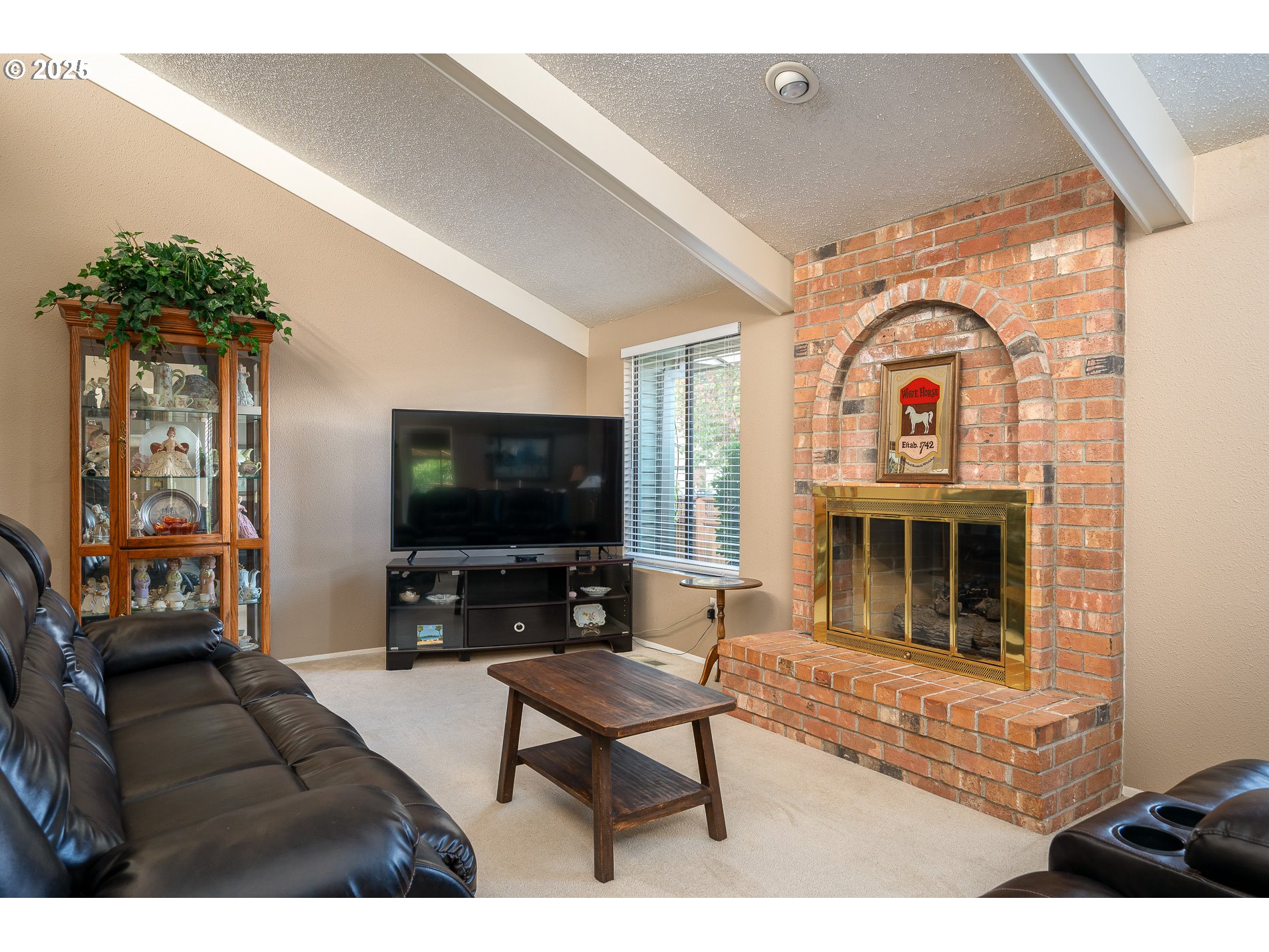 property viewer photo 9