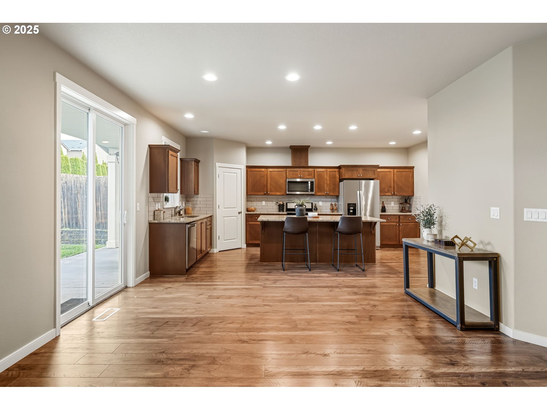 property viewer photo 10