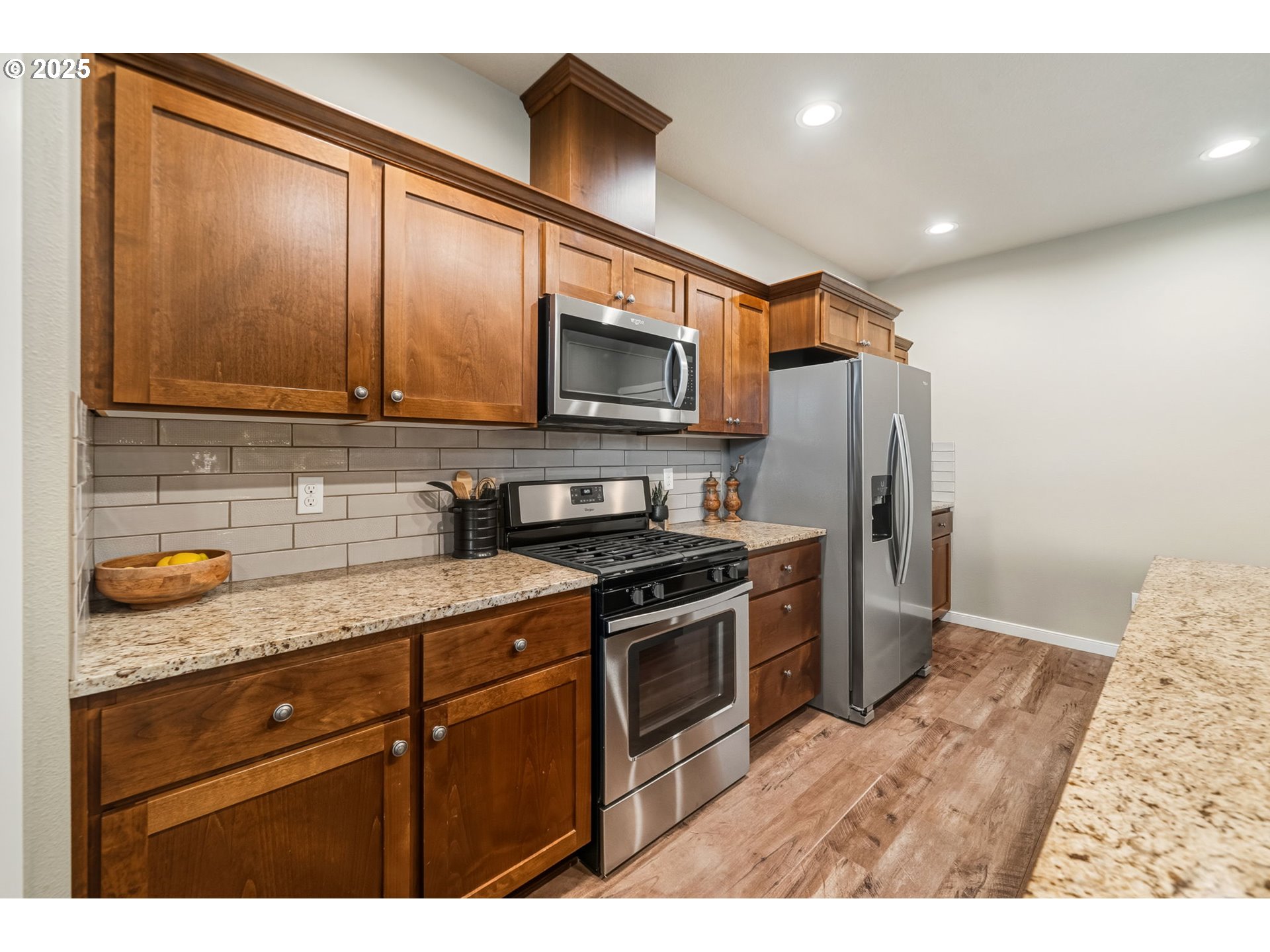property viewer photo 16