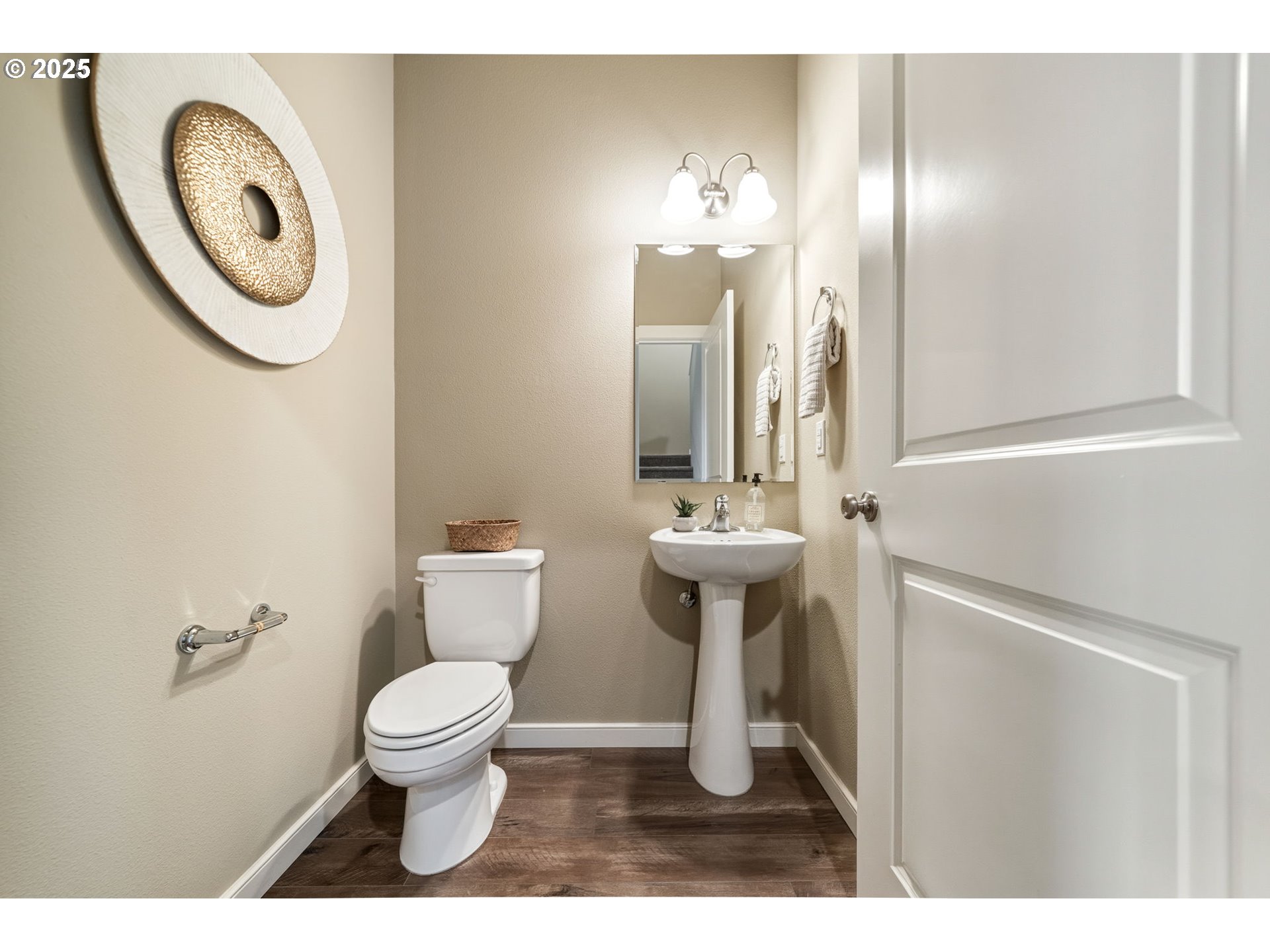 property viewer photo 18