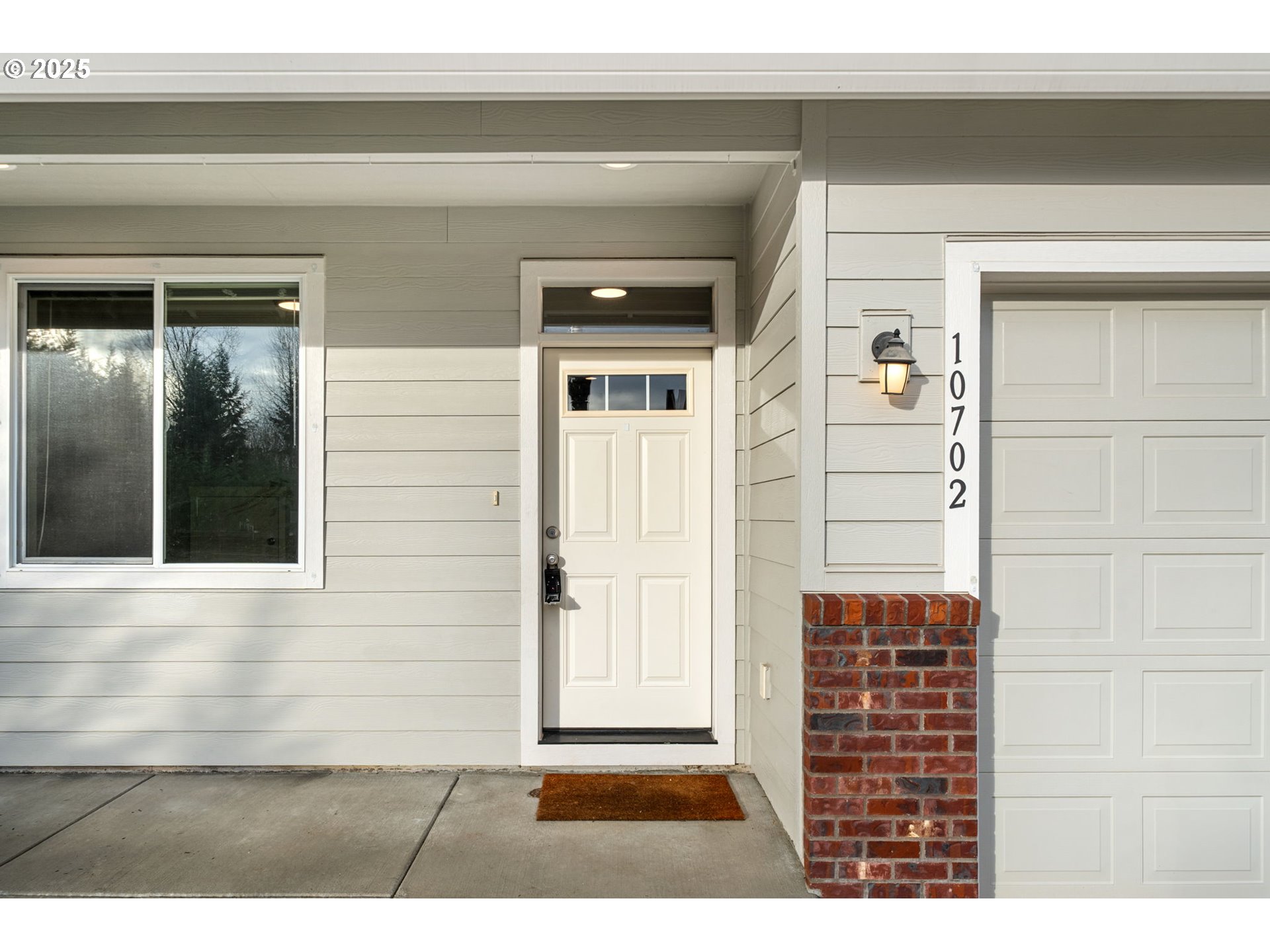 property viewer photo 2