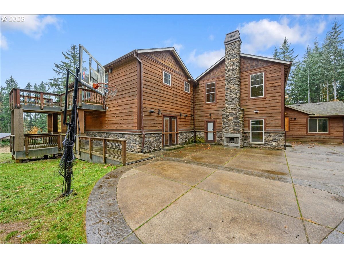 main property photo 35