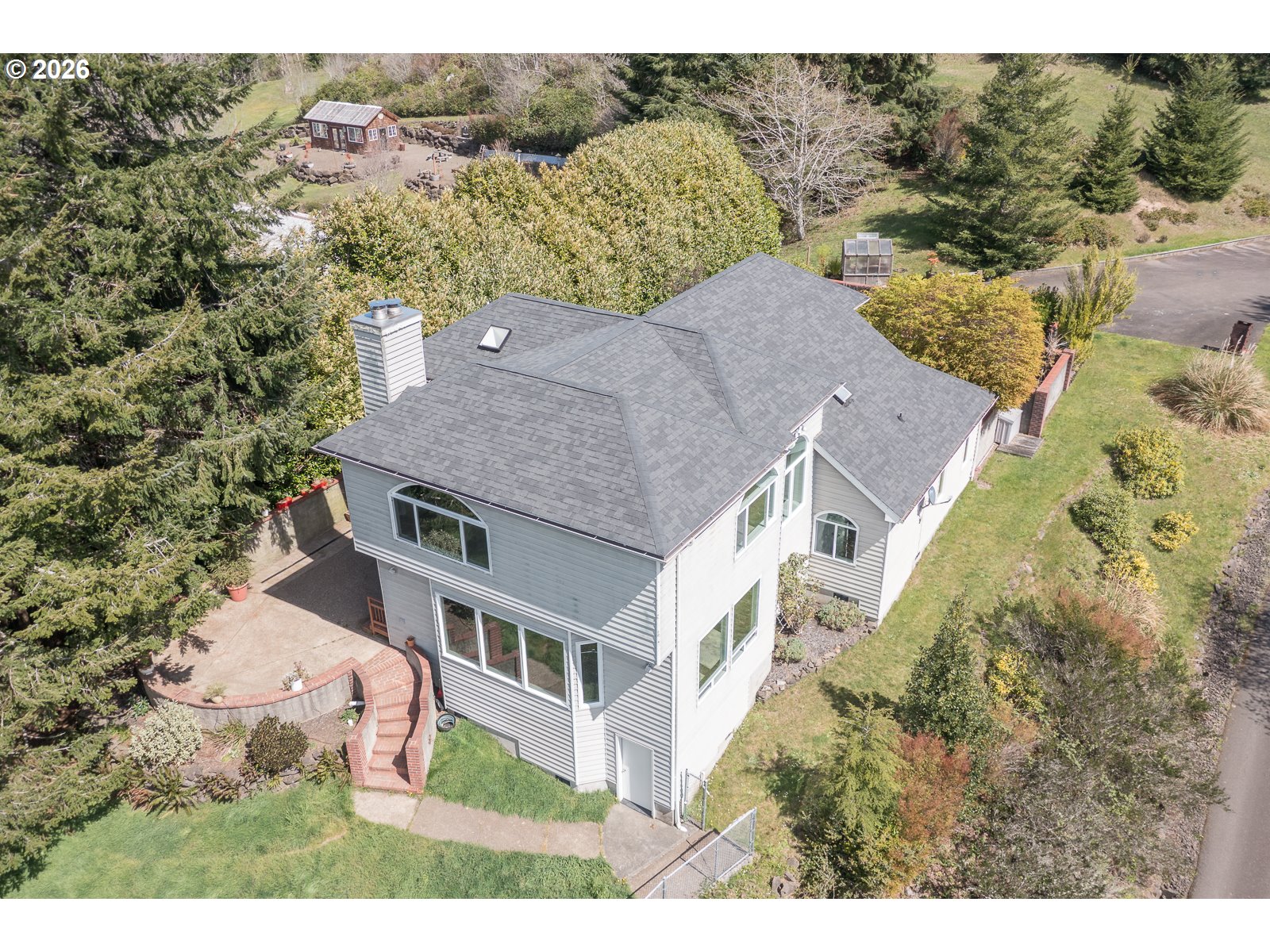 main property photo 35