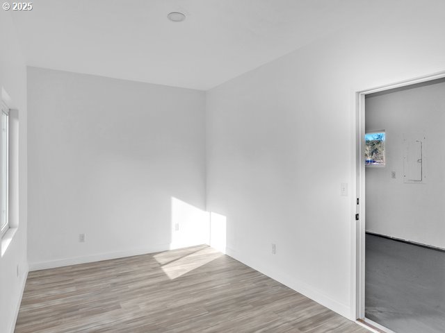 property viewer photo 16