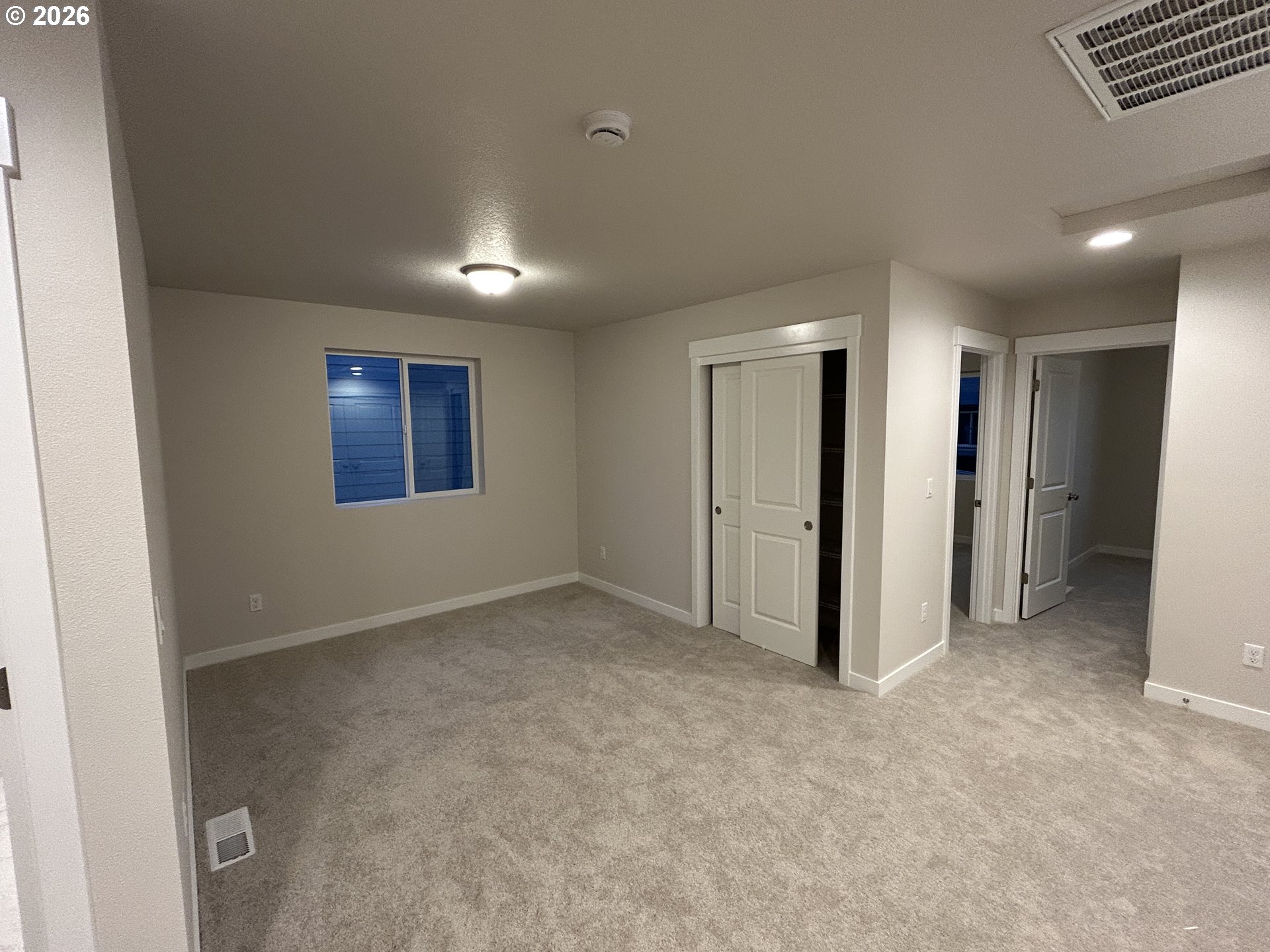 property viewer photo 12