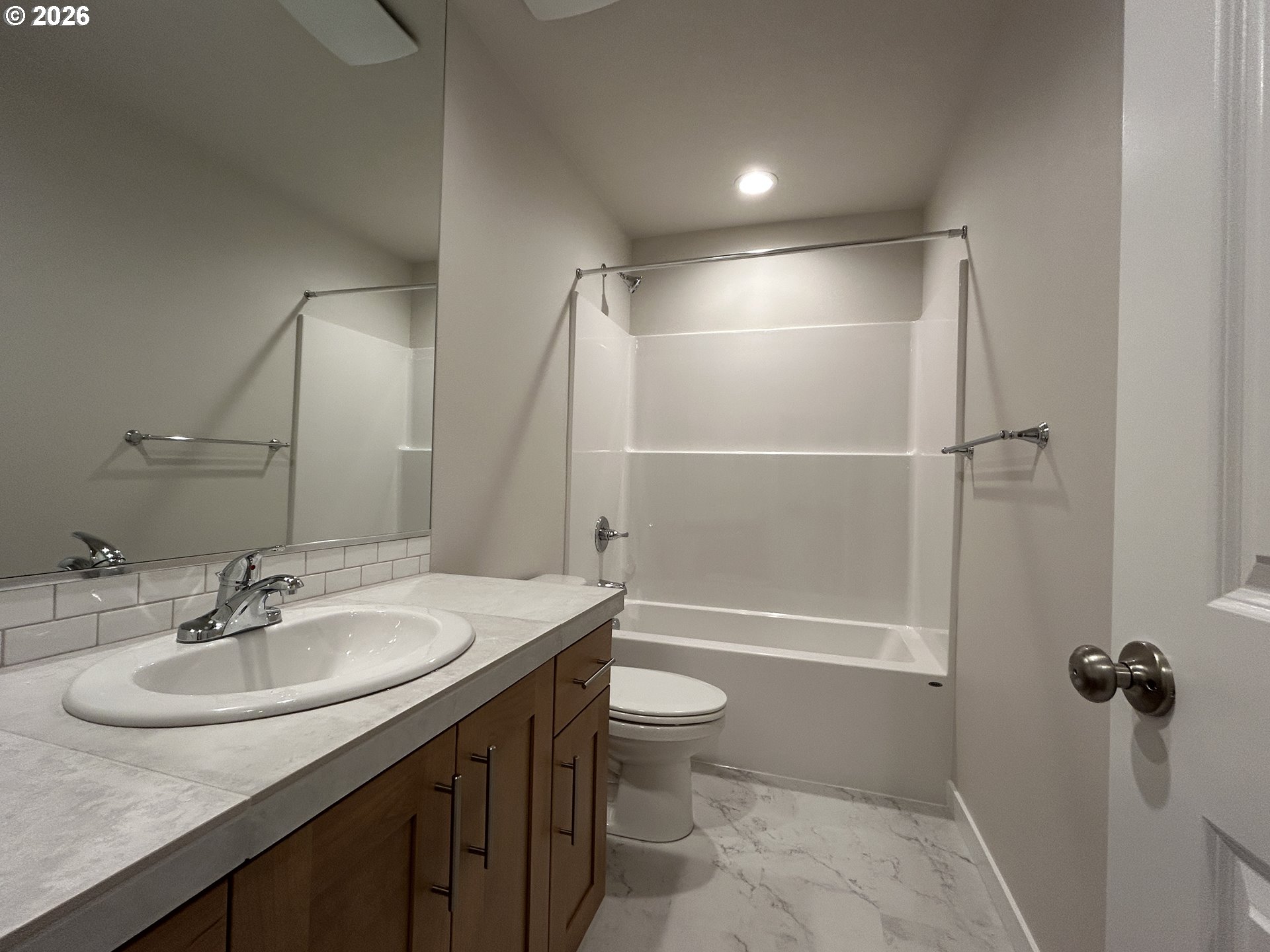 property viewer photo 13
