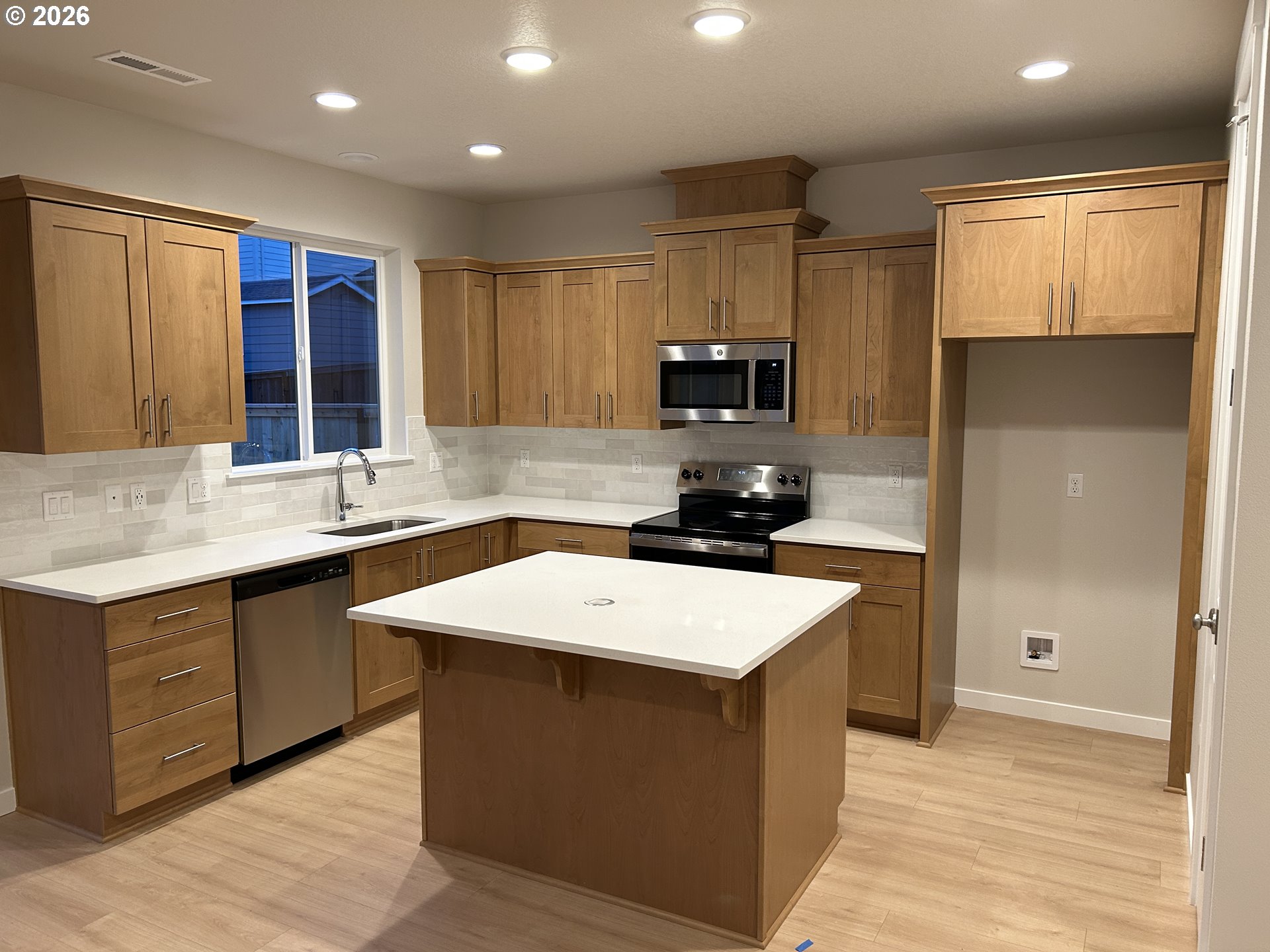 property viewer photo 2