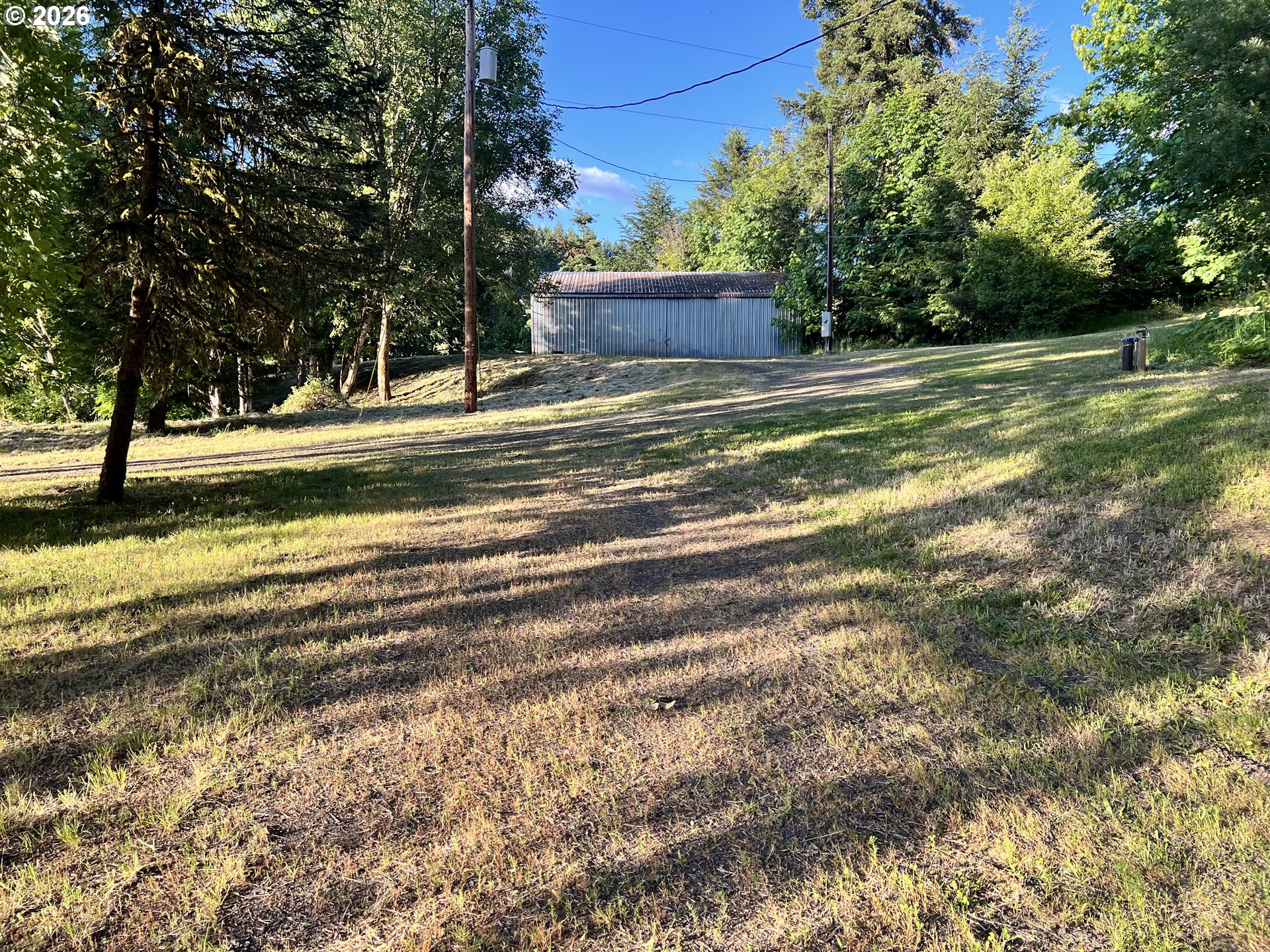 main property photo 14