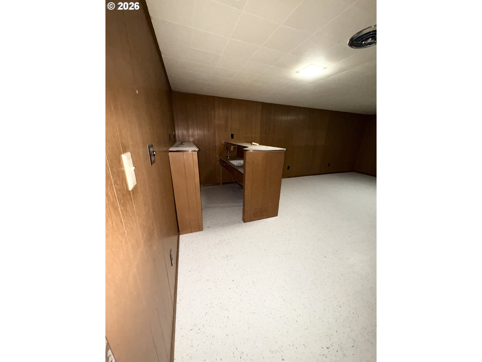 property viewer photo 12