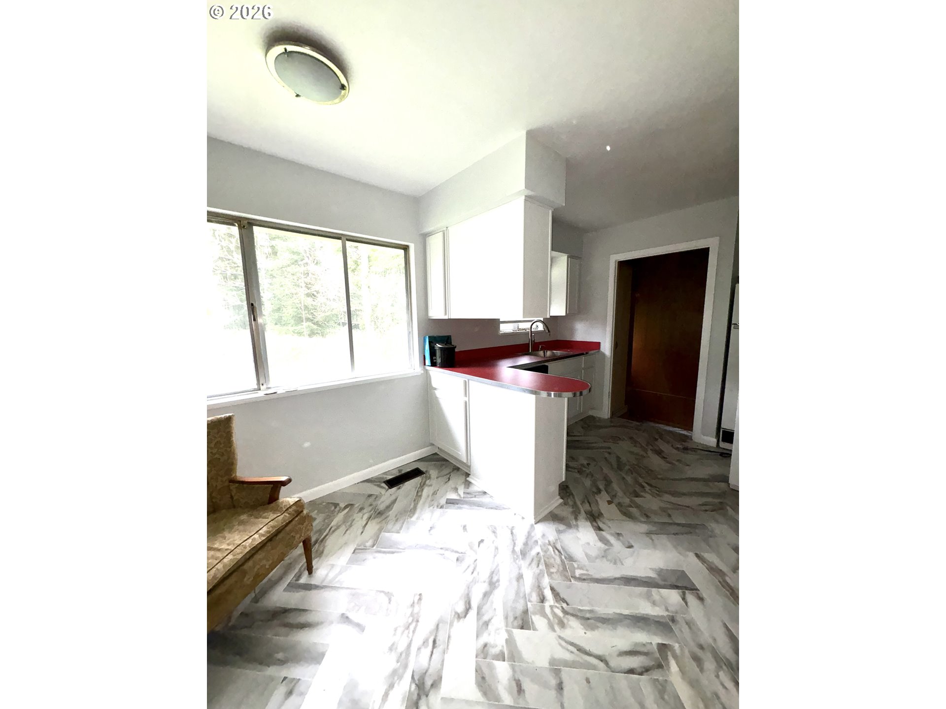 property viewer photo 5