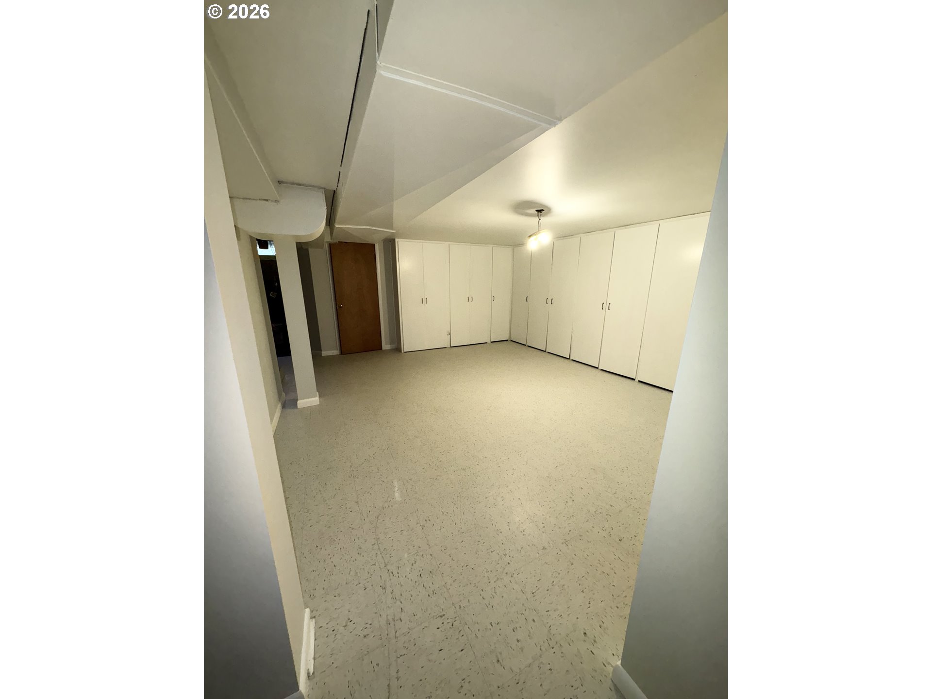 property viewer photo 8