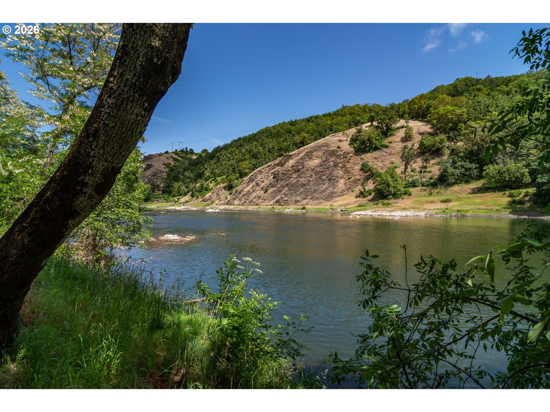 main property photo 41
