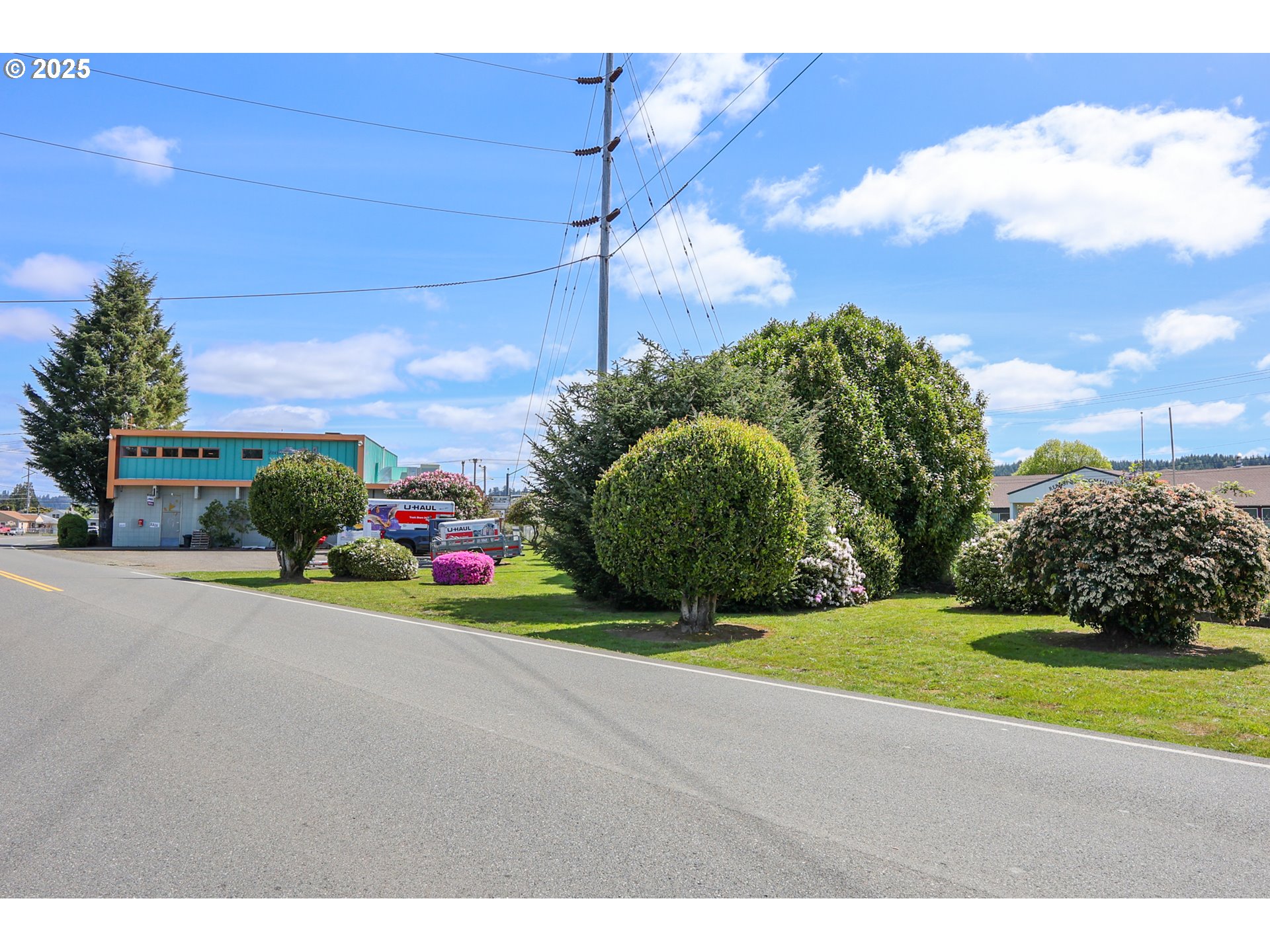 main property photo 22