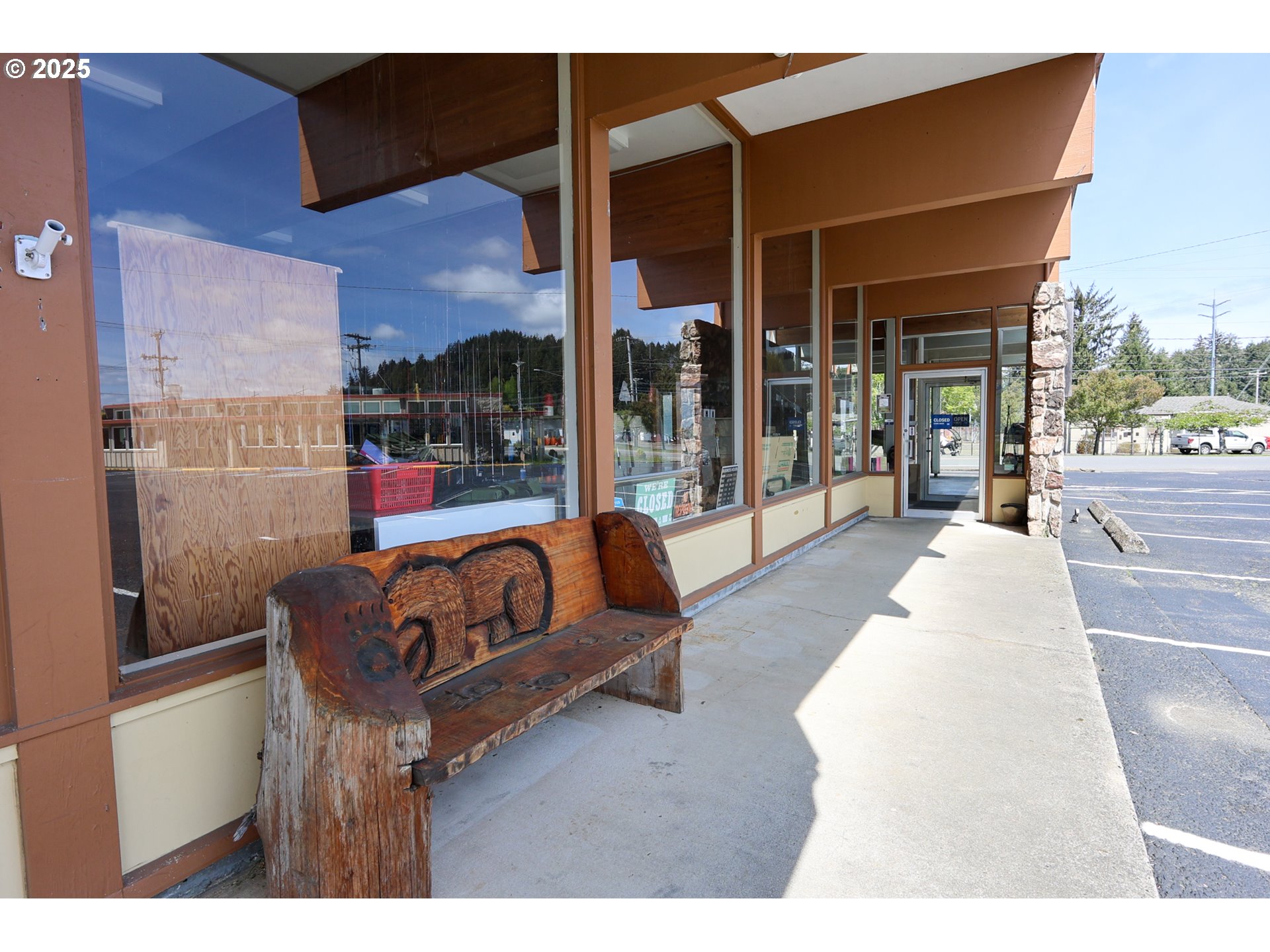main property photo 27