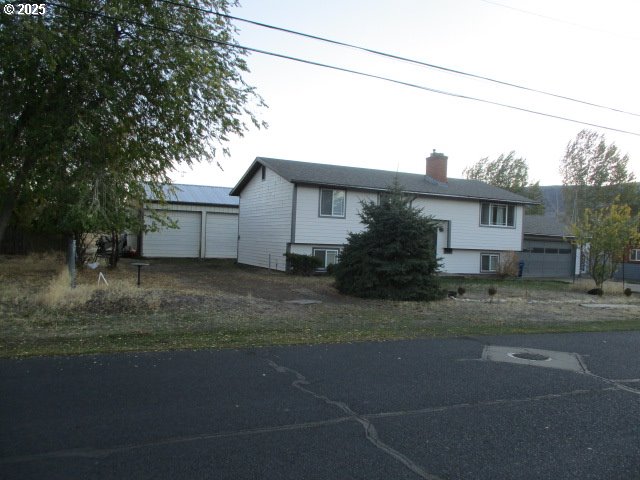 main property photo 19