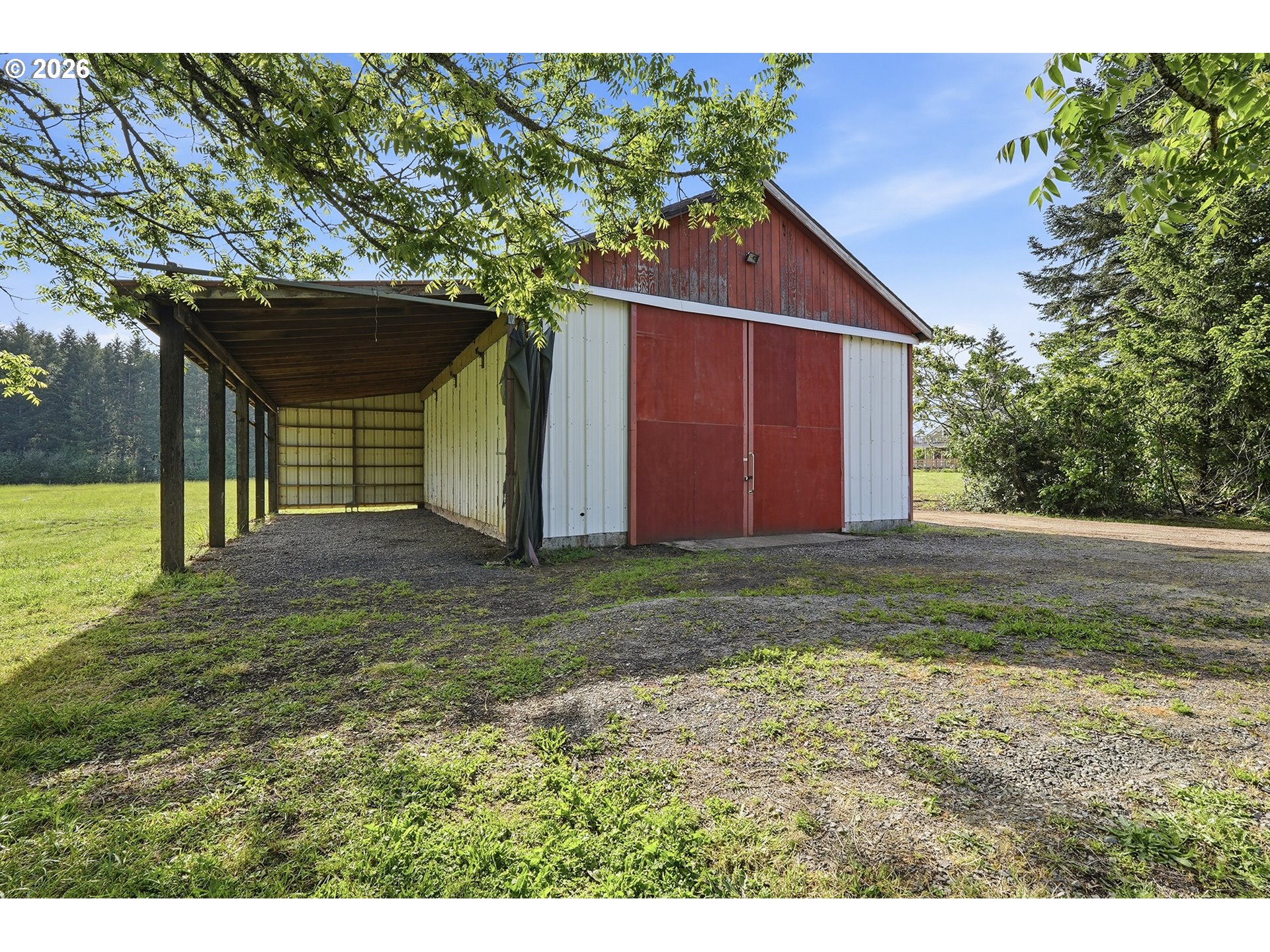 main property photo 6