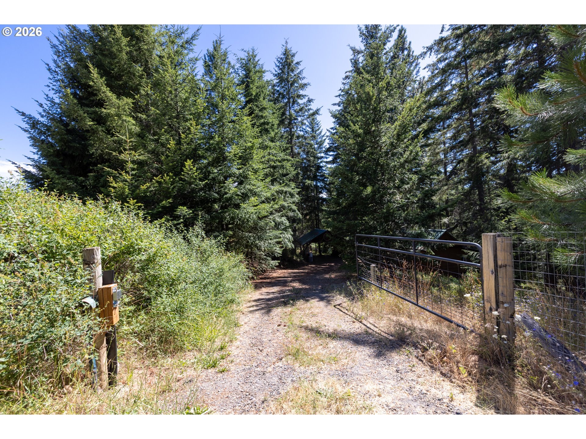 main property photo 36