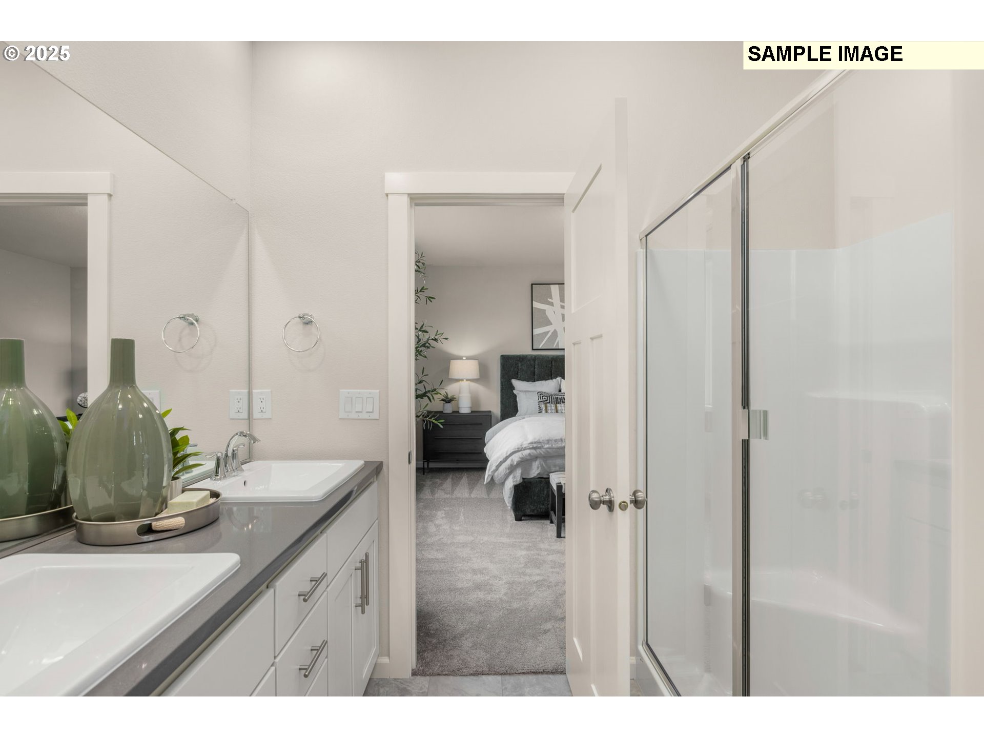 property viewer photo 12
