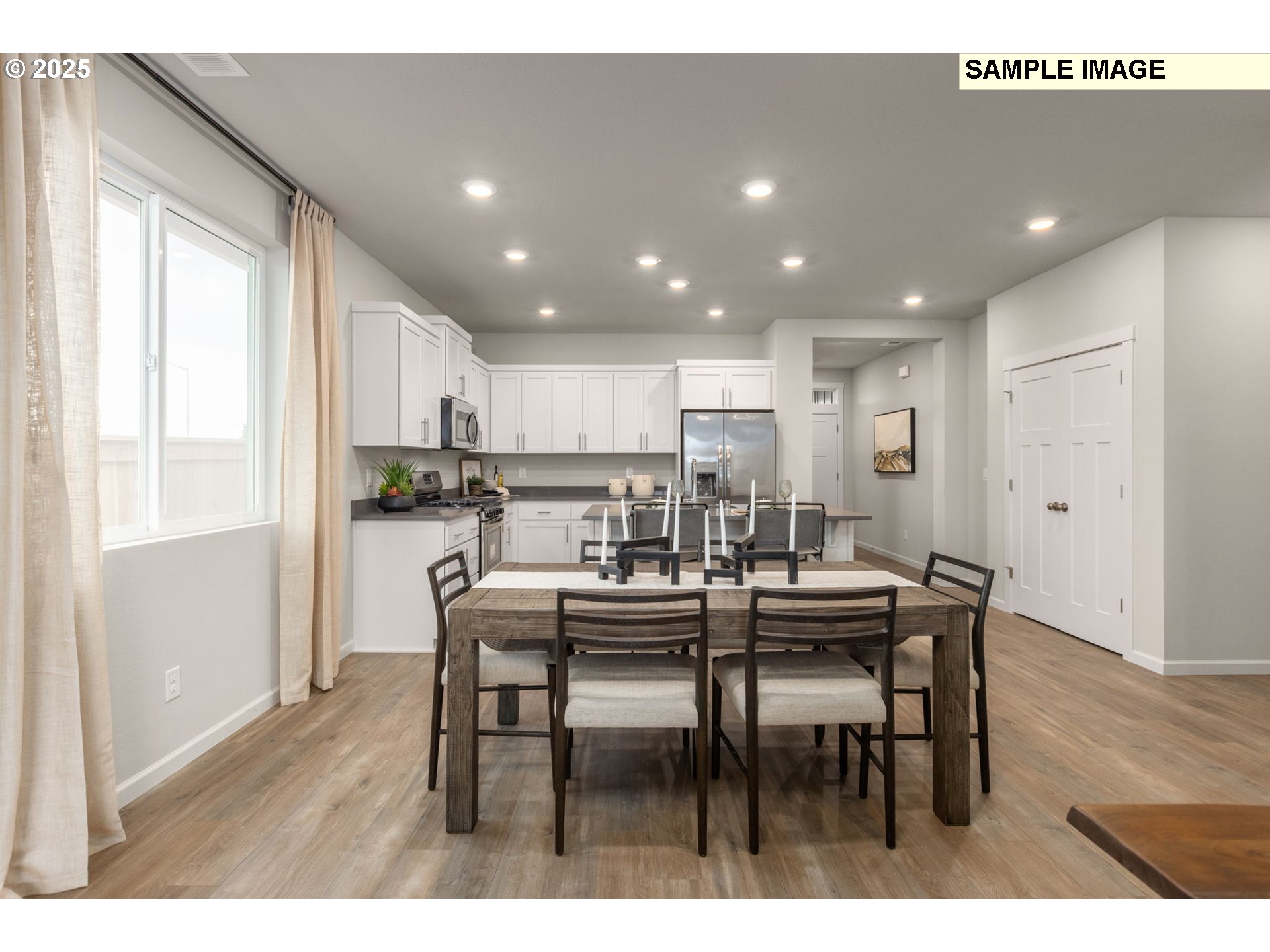 property viewer photo 5