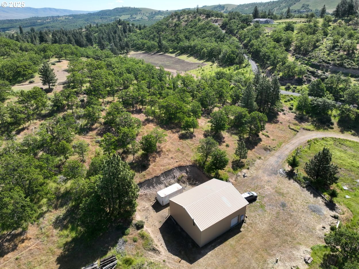 main property photo 12