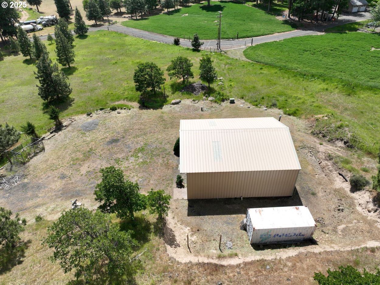 main property photo 22