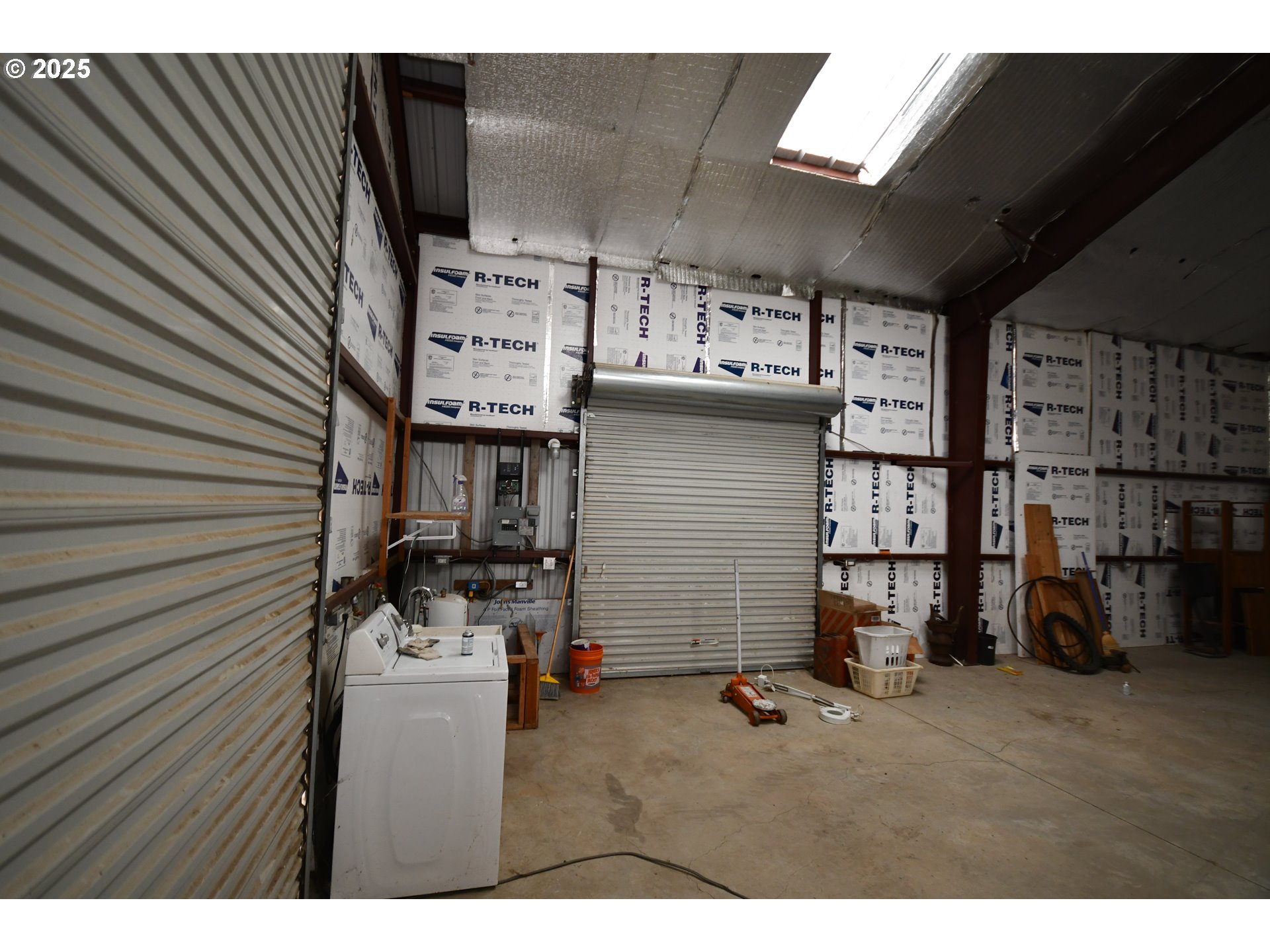 main property photo 25