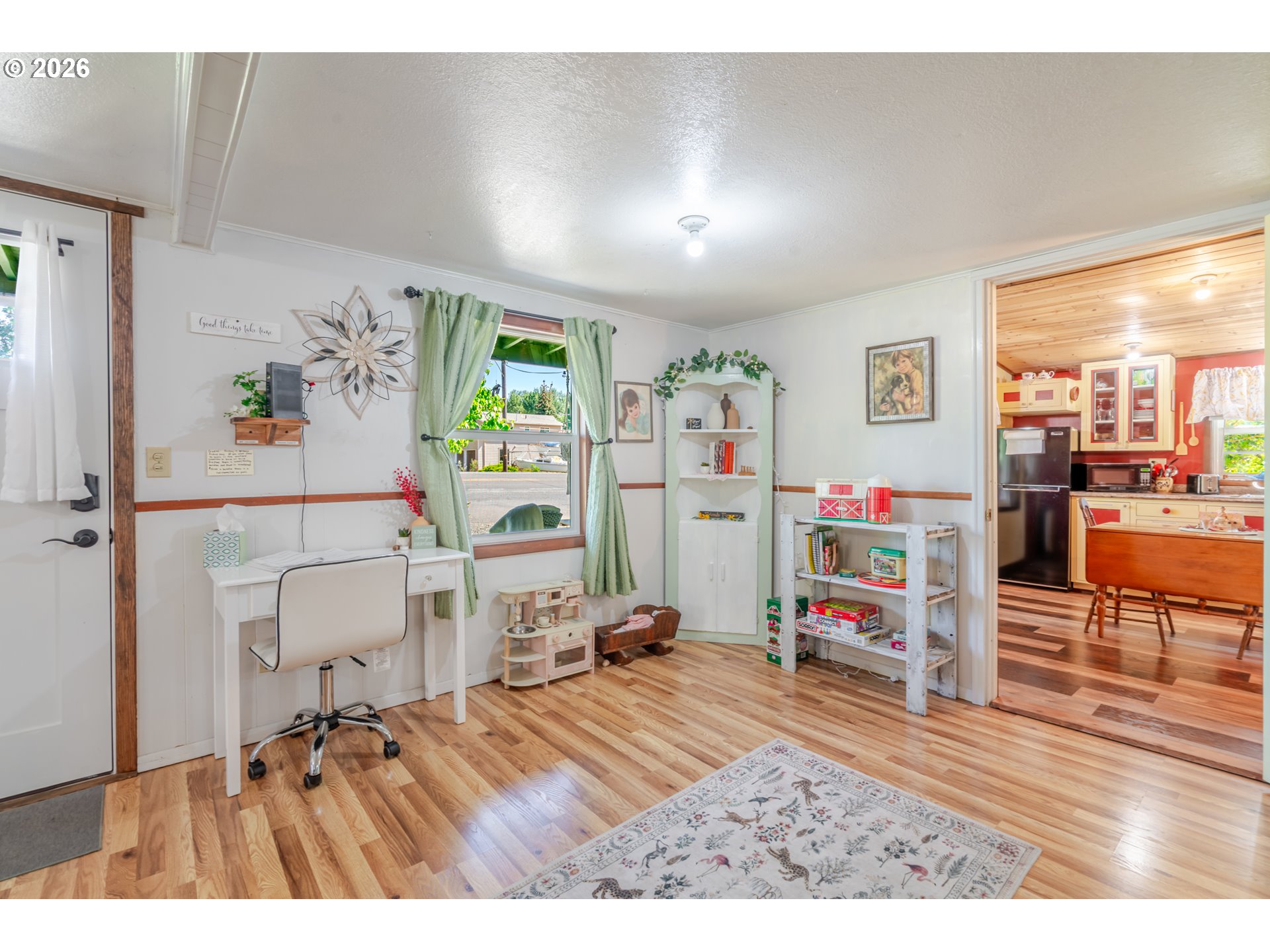 main property photo 17