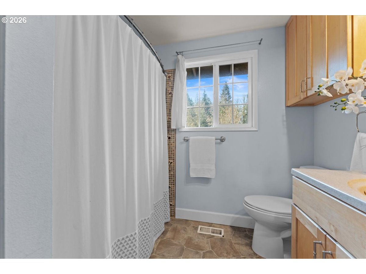 property viewer photo 12