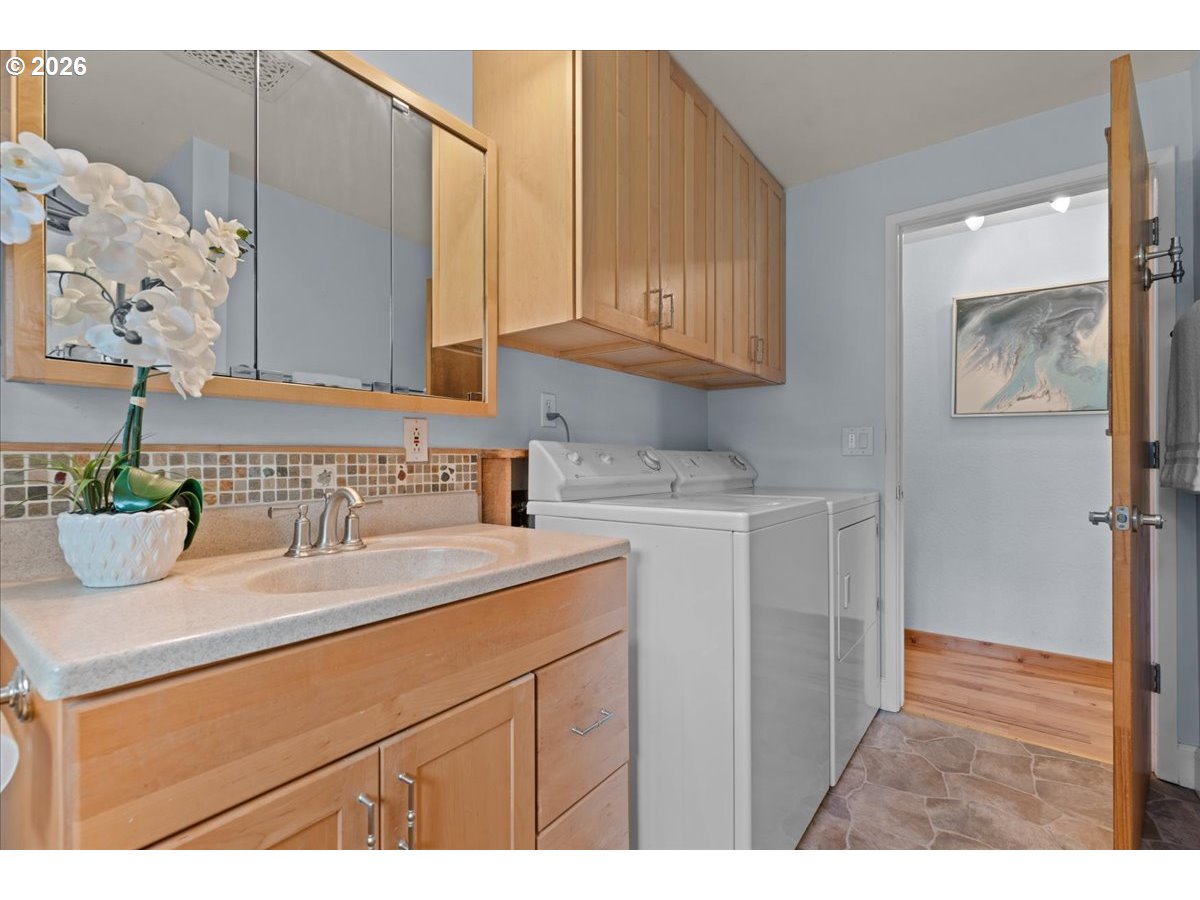 property viewer photo 13