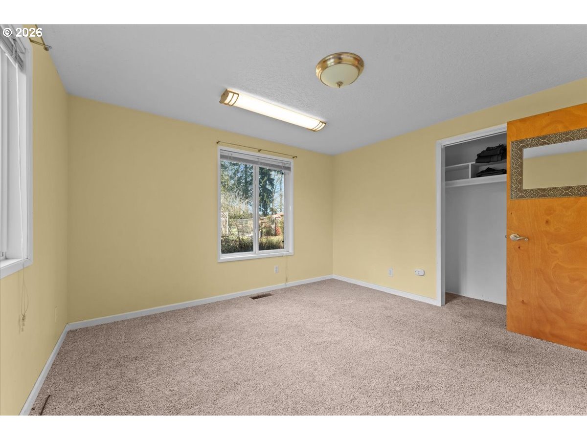property viewer photo 20