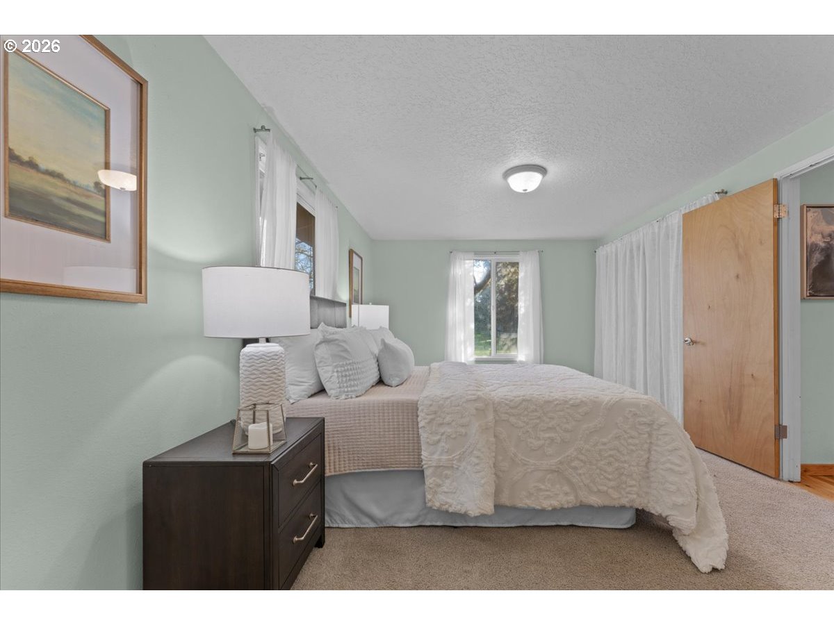 property viewer photo 23