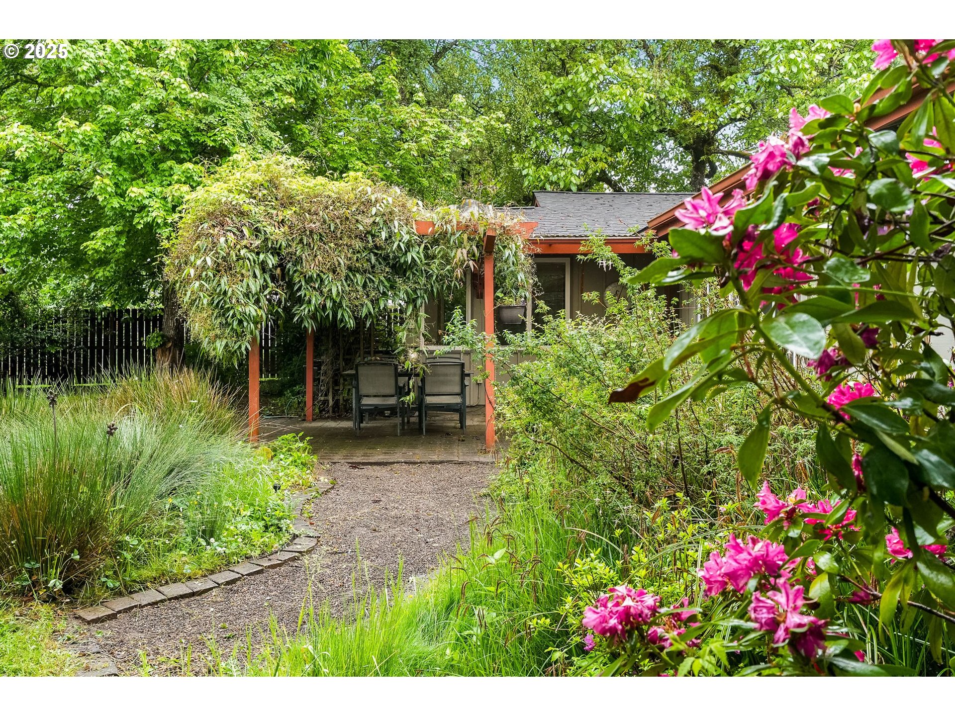 property viewer photo 38