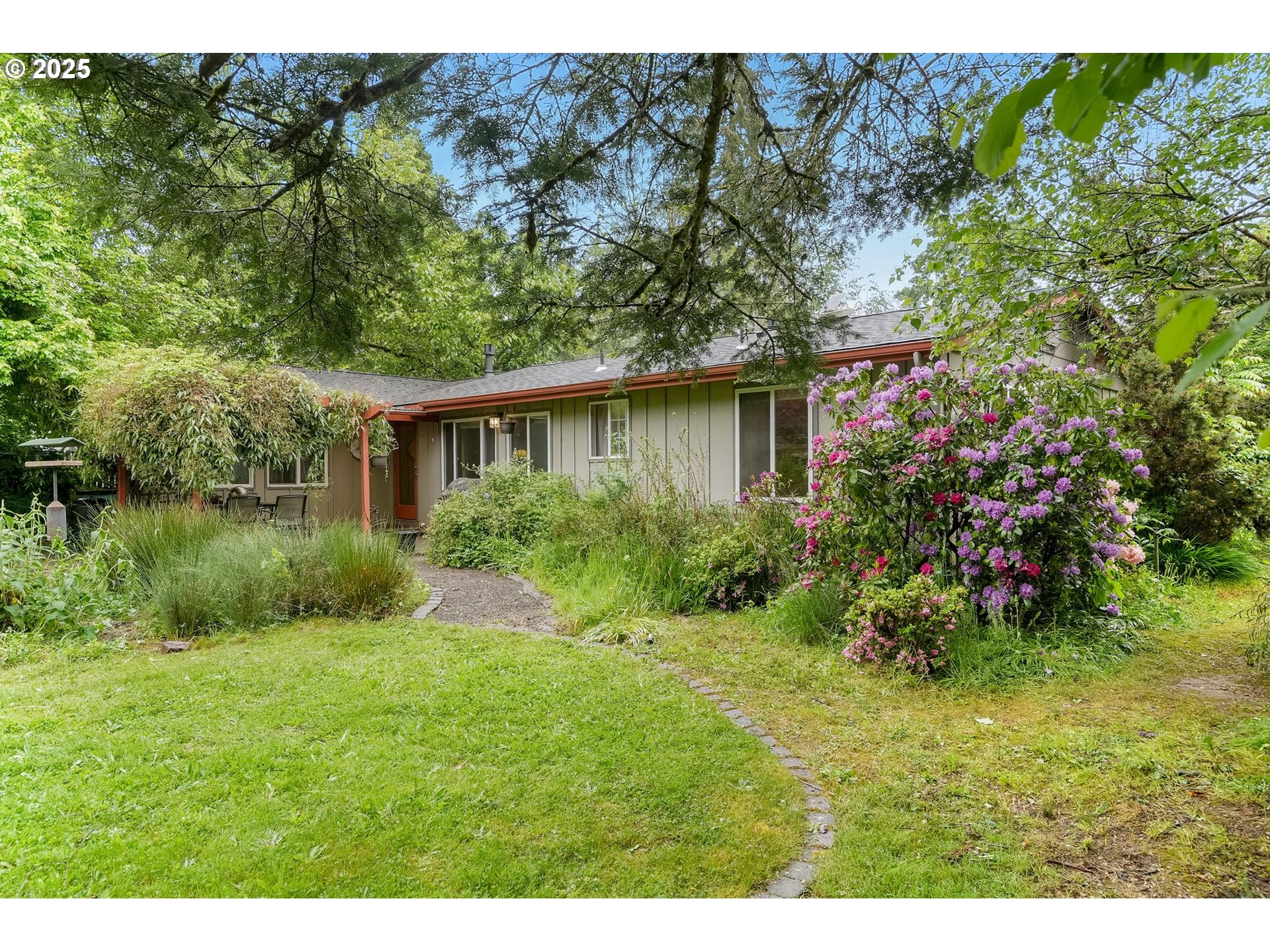 property viewer photo 41