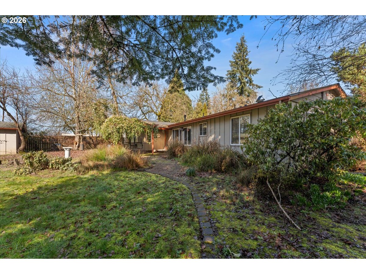 property viewer photo 45