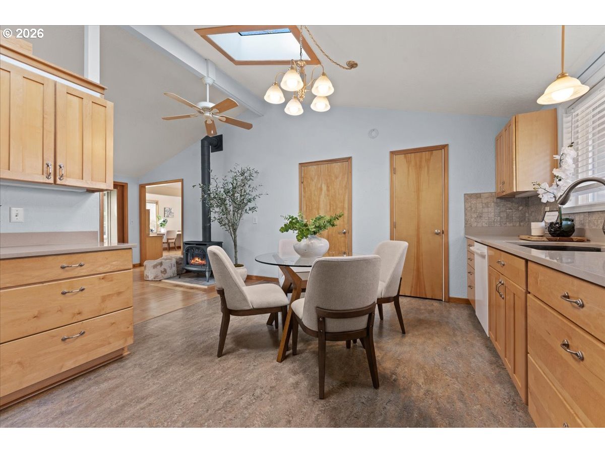 property viewer photo 7