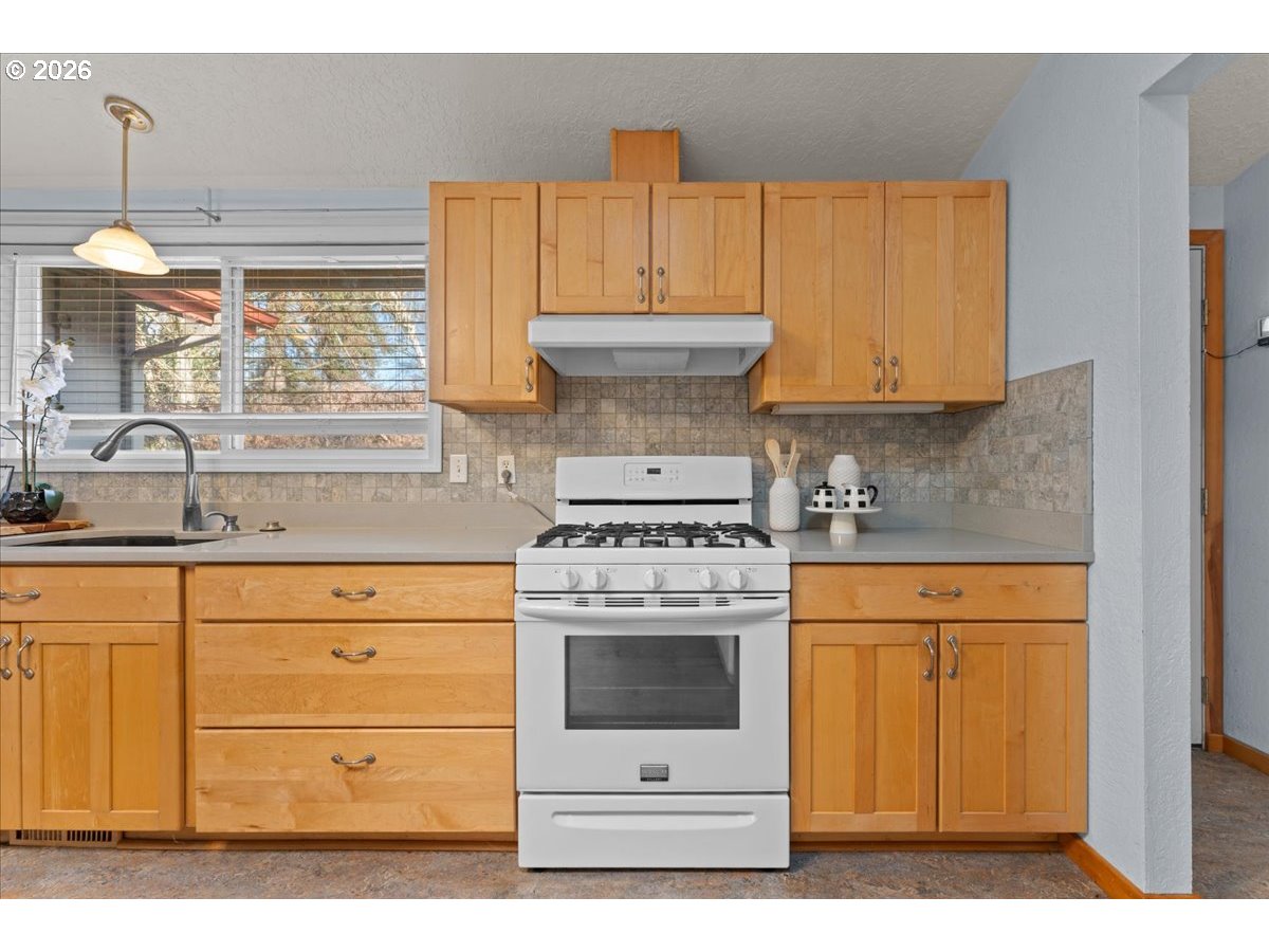property viewer photo 9